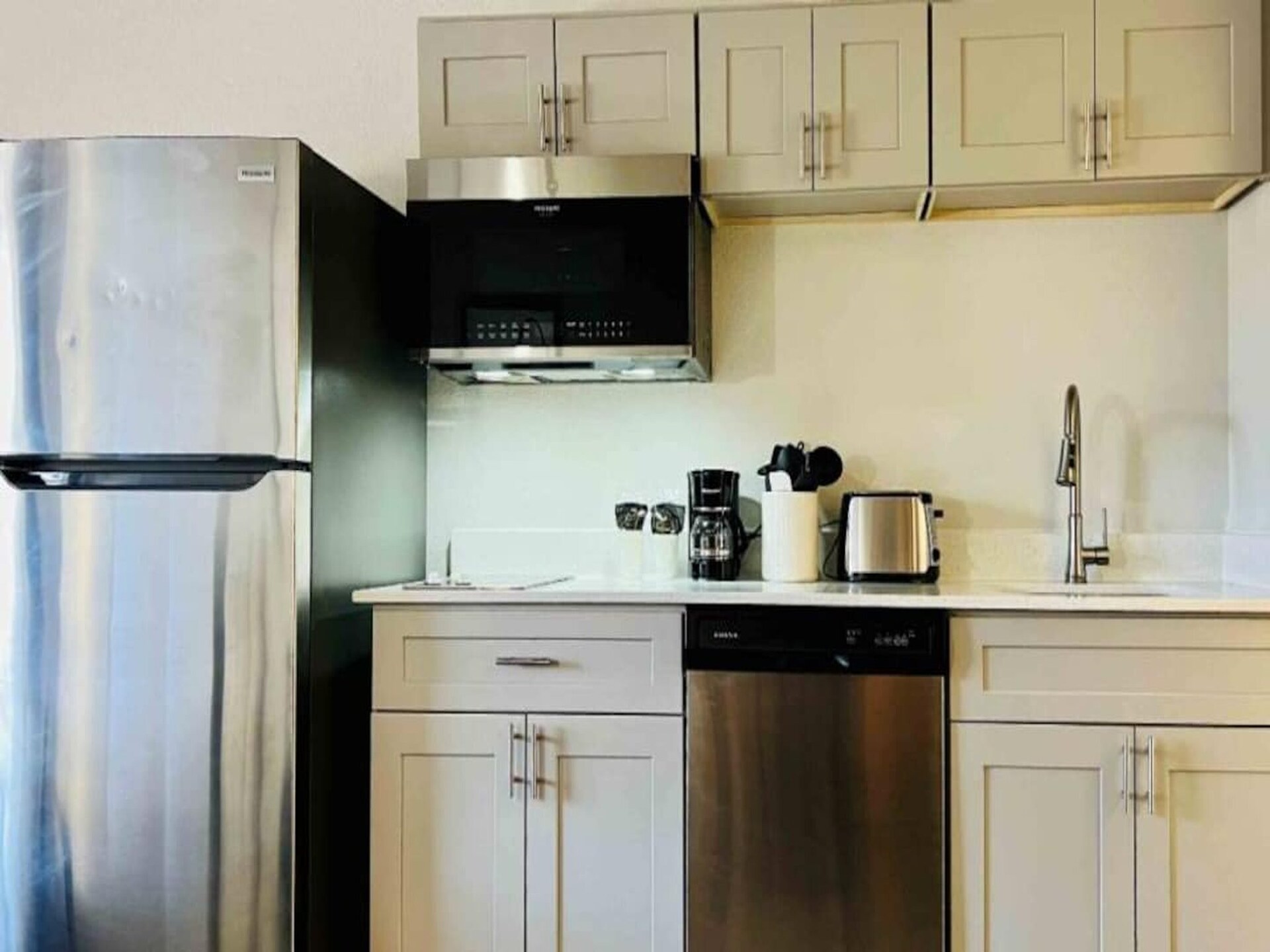 Knus appartement met keuken in Sierra Vista – hondvriendelijk en rookvrij - foto 7
