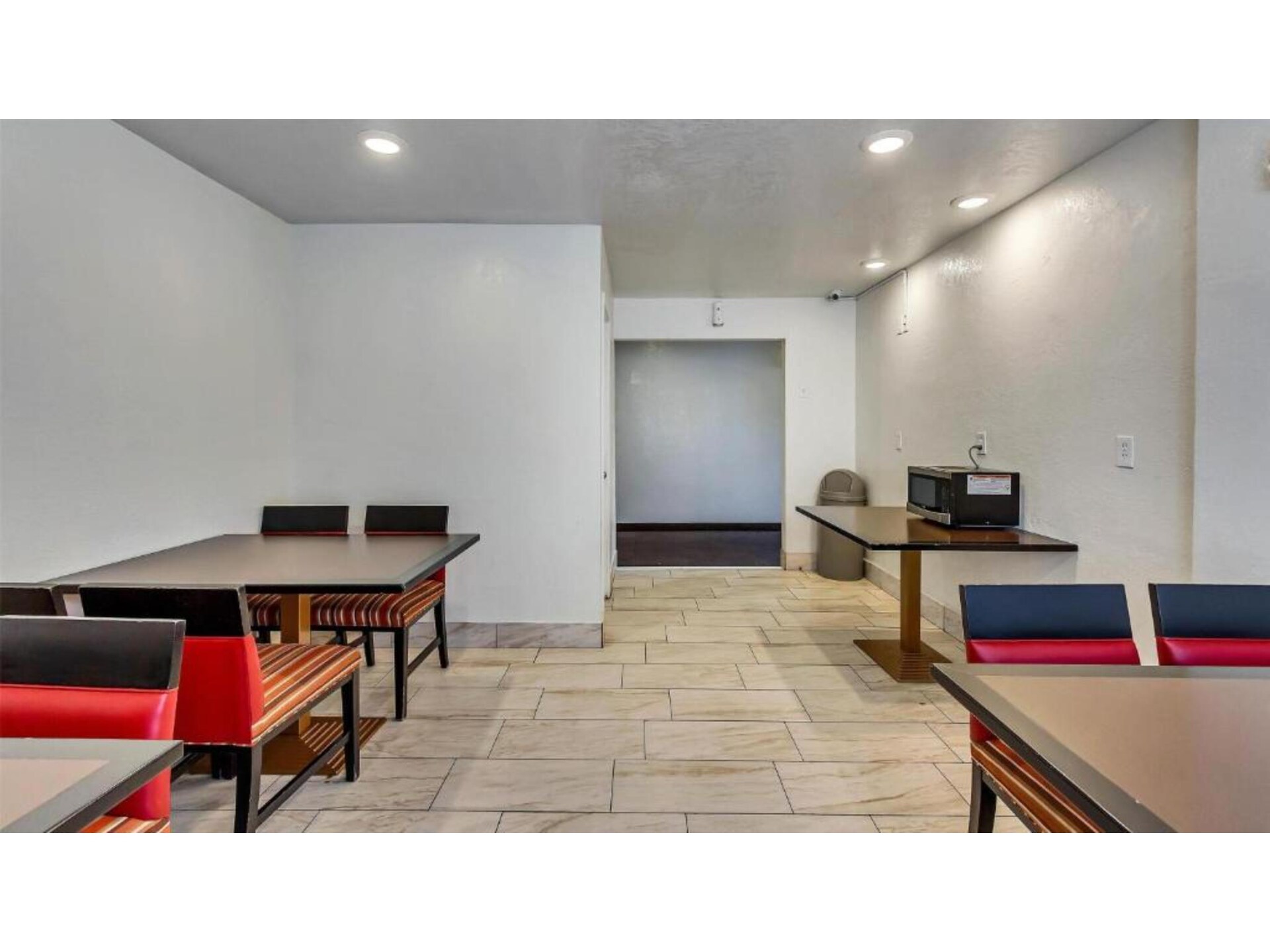 Knus appartement in Ogden met zwembad, WiFi en huisdieren welkom - foto 4