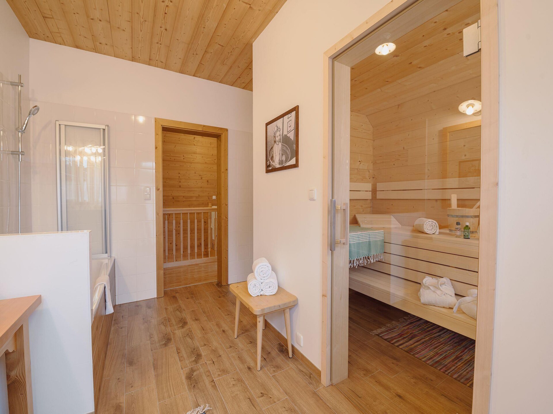 Ruim wellnessvakantiehuis Haus Grundlsee 2 voor 8 personen aan het meer - foto 37