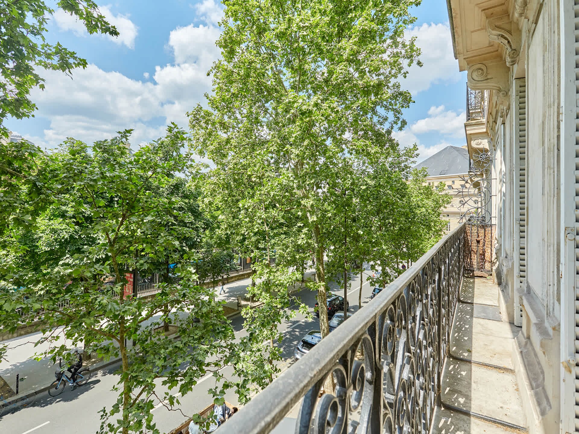 Luxe appartement met balkon en uitzicht op Jardin du Luxembourg in Parijs - foto 32