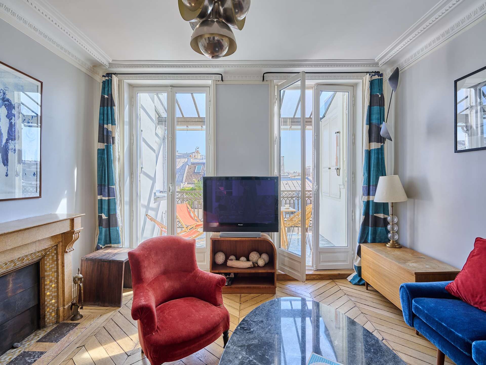 Stijlvol 3-slaapkamerappartement met terras in het hart van Parijs - foto 10