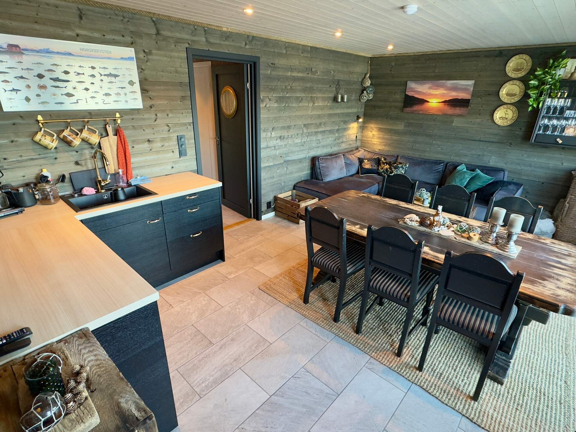 Vrijstaand vakantiehuis op eiland Huglo met fjorduitzicht en vissteiger - foto 18