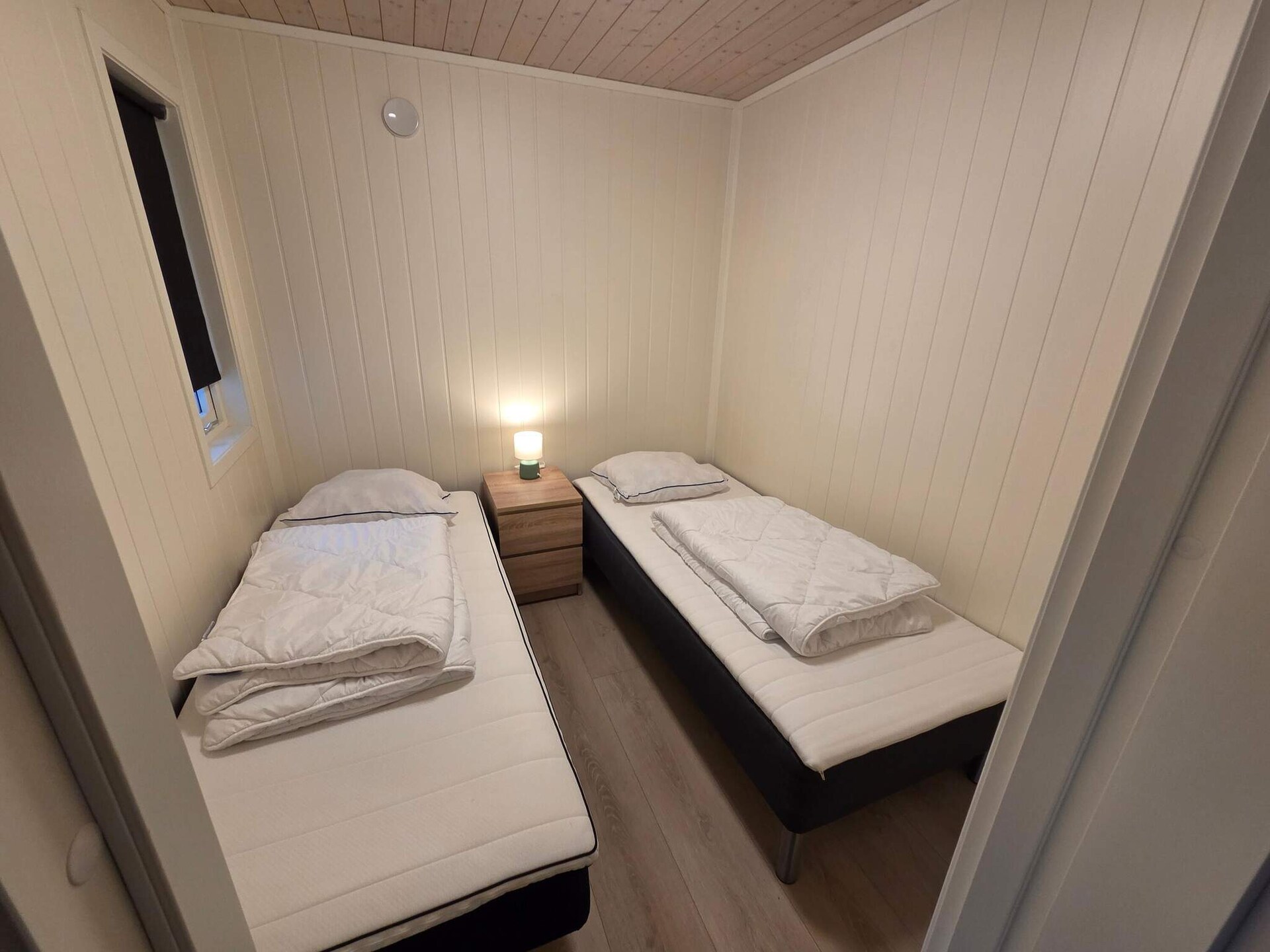 Vrijstaand vakantiehuis op eiland Huglo met fjorduitzicht en vissteiger - foto 38