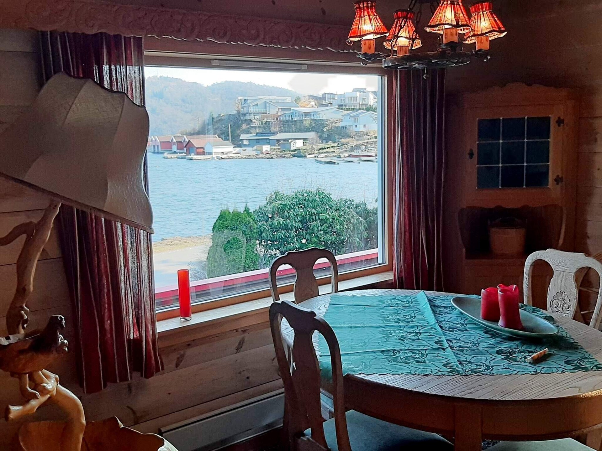Vrijstaand vakantiehuis aan de Rosfjord met panoramisch zeezicht - foto 23