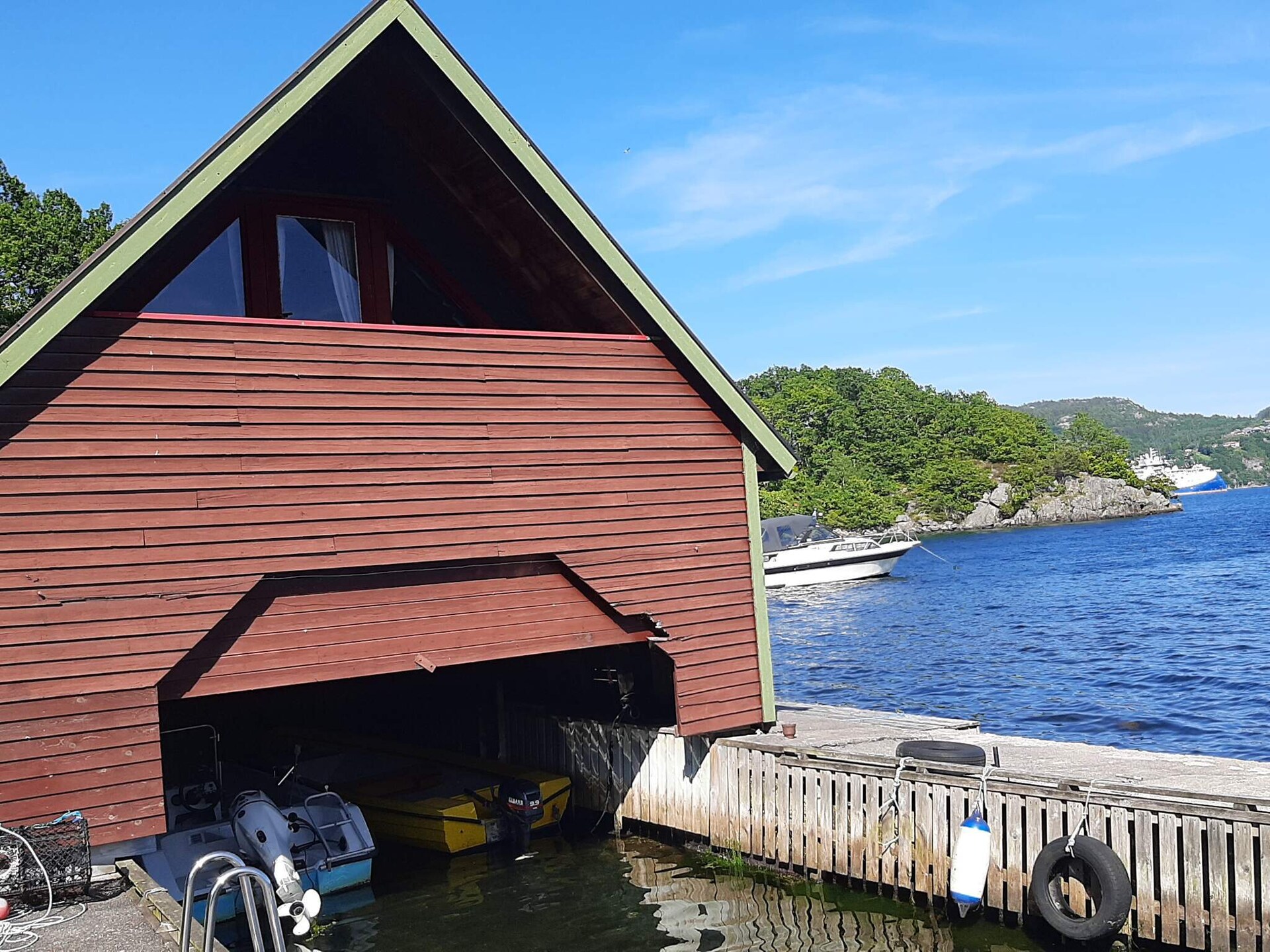 Vrijstaand vakantiehuis aan de Rosfjord met panoramisch zeezicht - foto 4