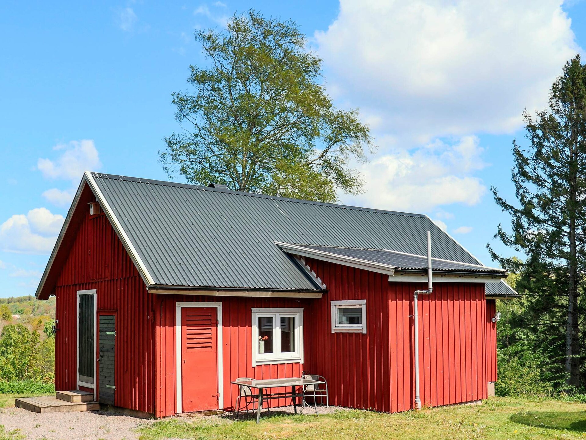 Vrijstaand vakantiehuis aan de golfbaan met weids uitzicht bij Ullared - foto 1