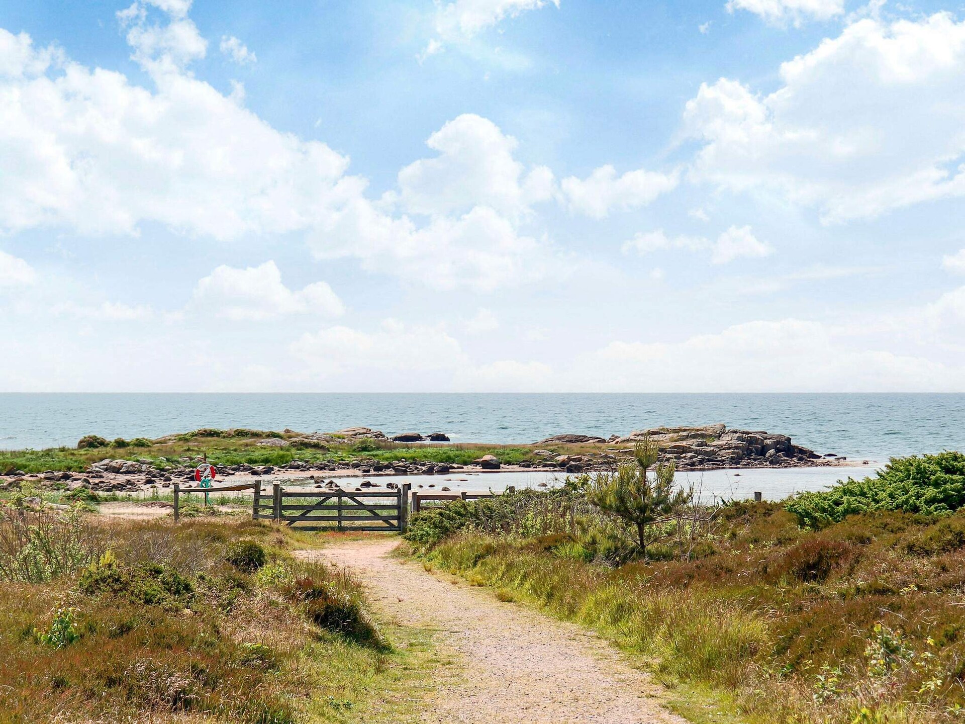 Knus gastenverblijf aan de Zweedse kust bij Steninge met privétuin - foto 27