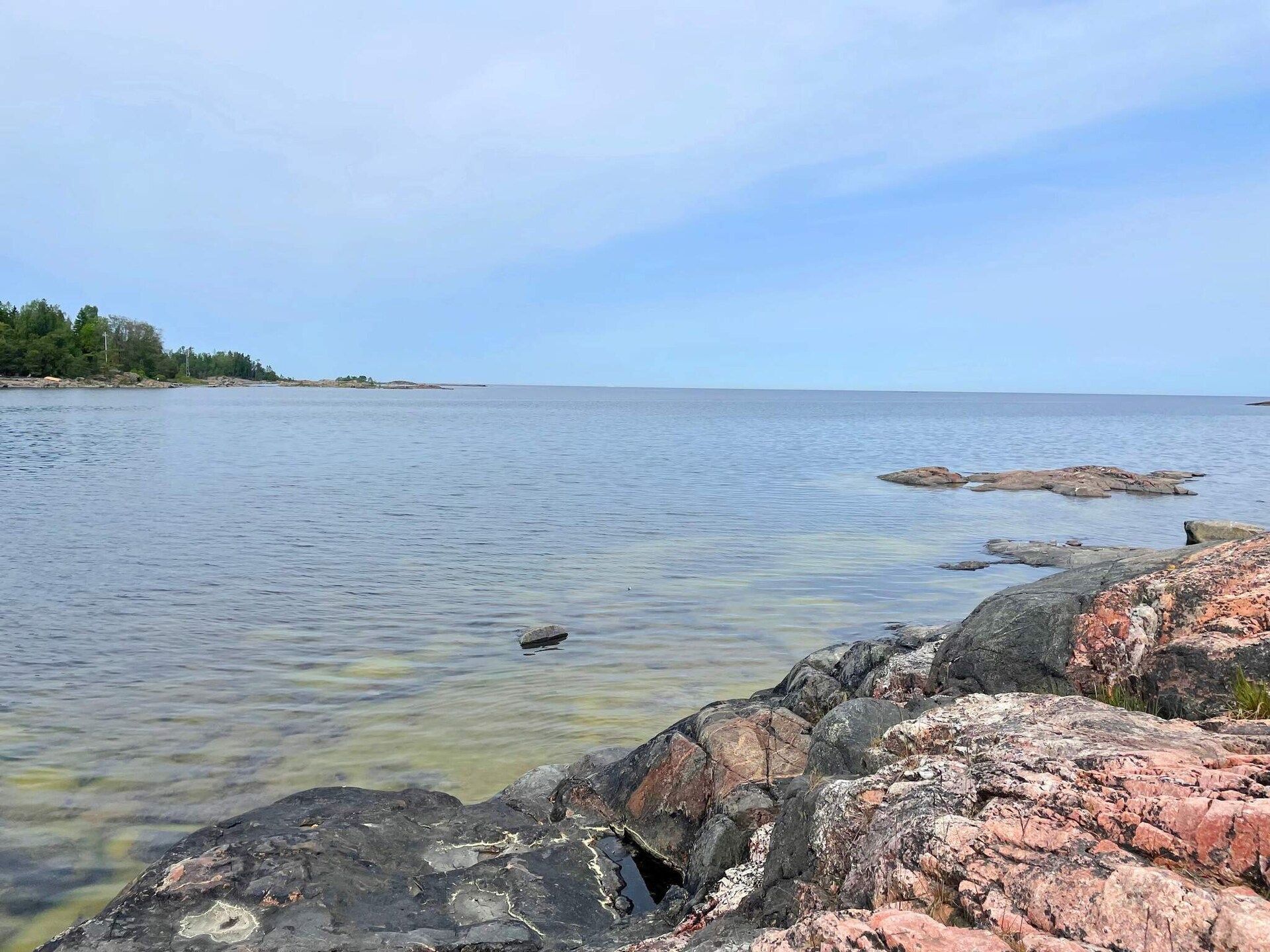 Zweedse archipelvilla met zeezicht en sauna op 40 meter van het strand - foto 12