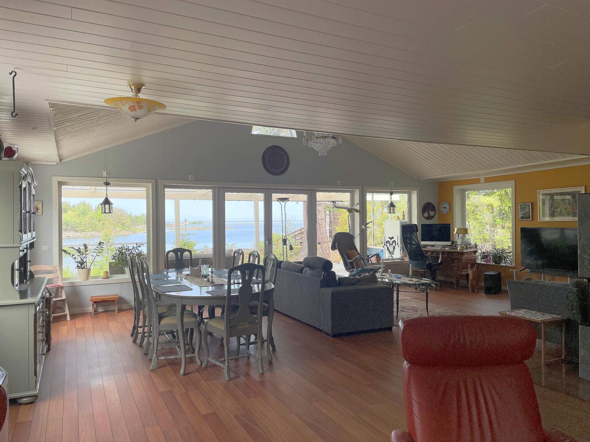 Zweedse archipelvilla met zeezicht en sauna op 40 meter van het strand - foto 27