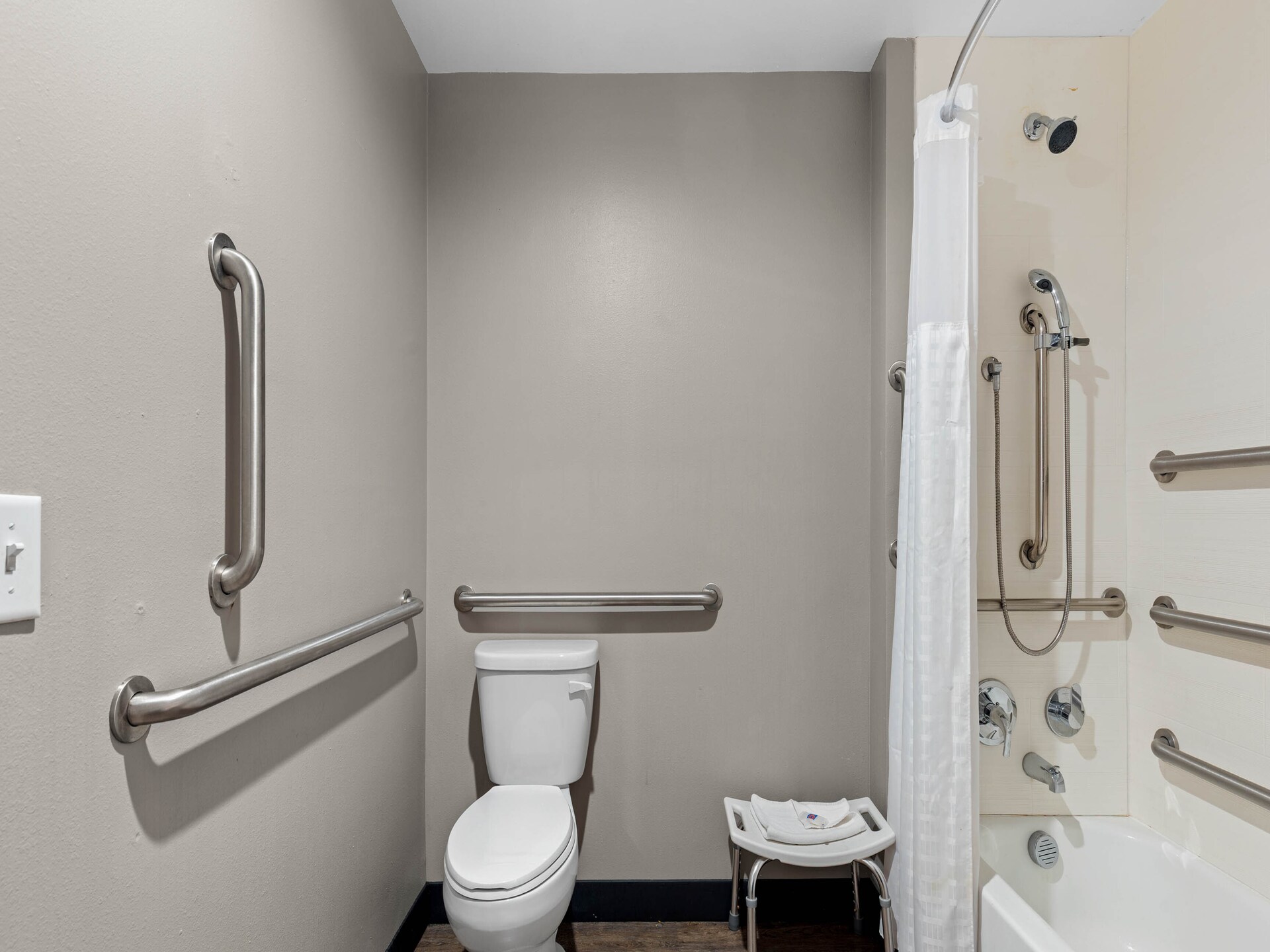 Comfortabel Appartement met Kitchenette bij Richmond Airport - foto 18