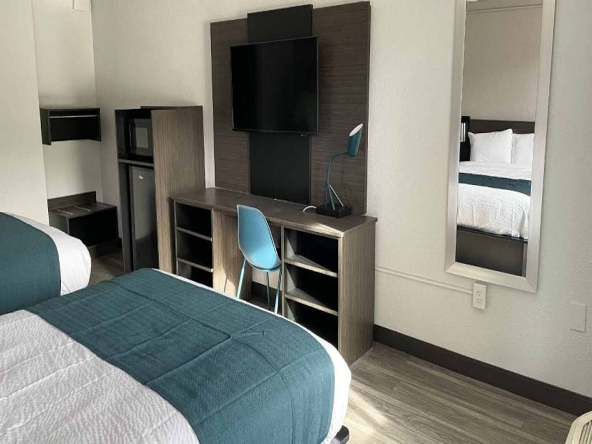 Comfortabele kamer voor 4 bij Columbia Airport met huisdieren - foto 17