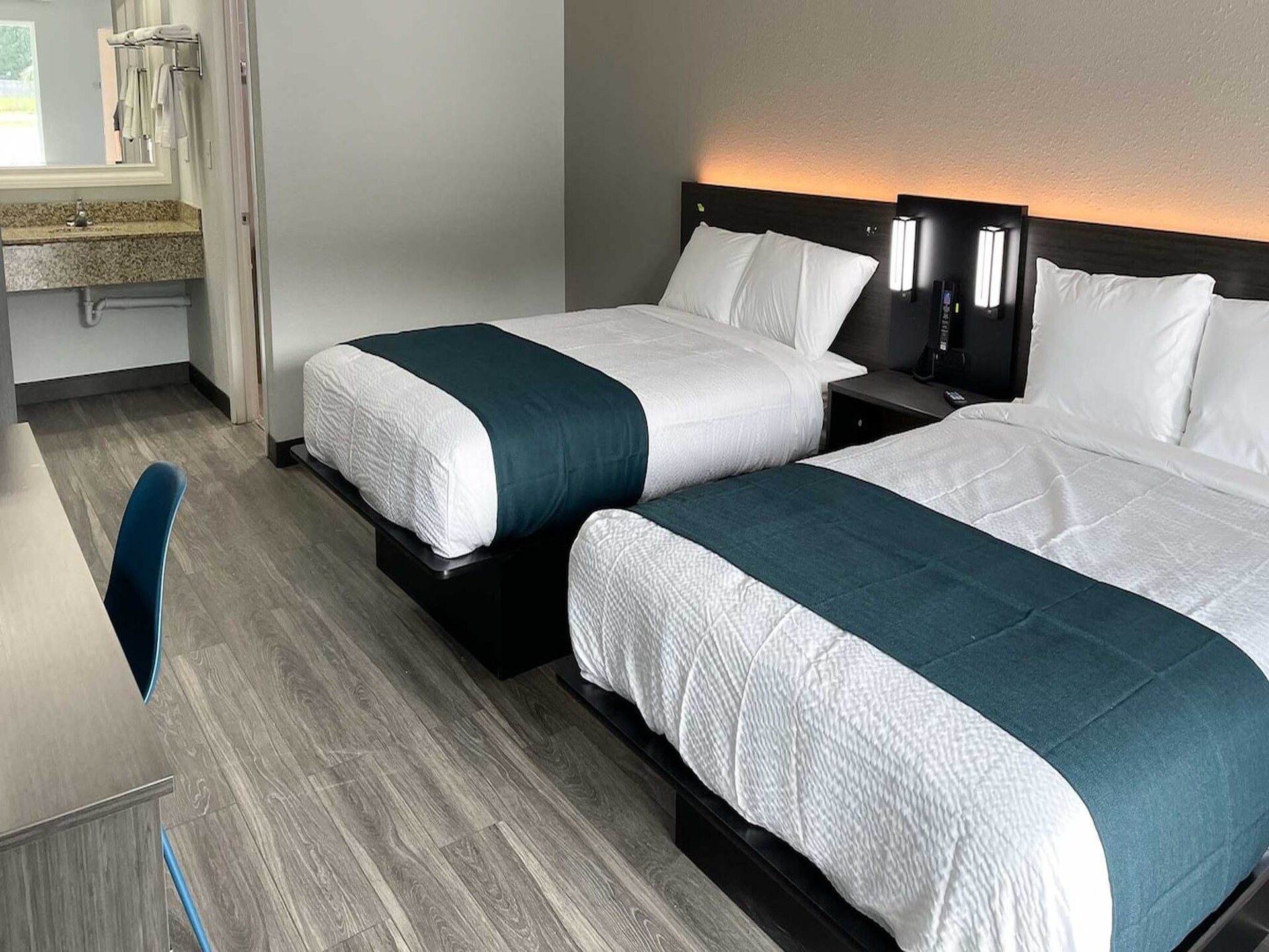 Comfortabele kamer voor 4 bij Columbia Airport met huisdieren - foto 23