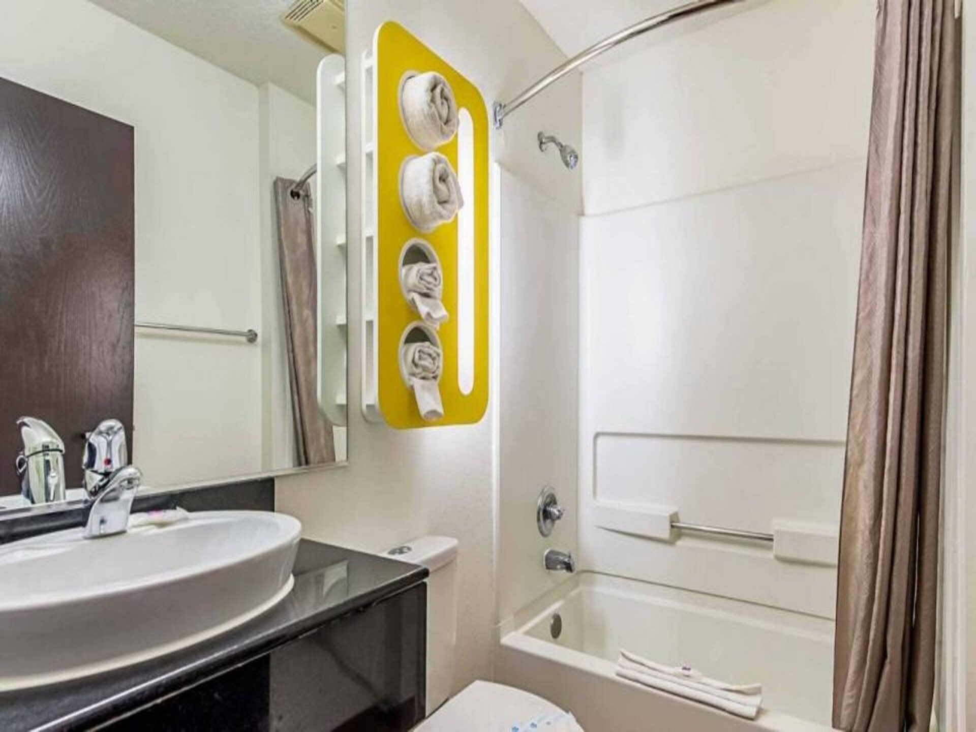 Comfortabele Queen kamer met WiFi, dichtbij Indianapolis | Huisdieren welkom - foto 11
