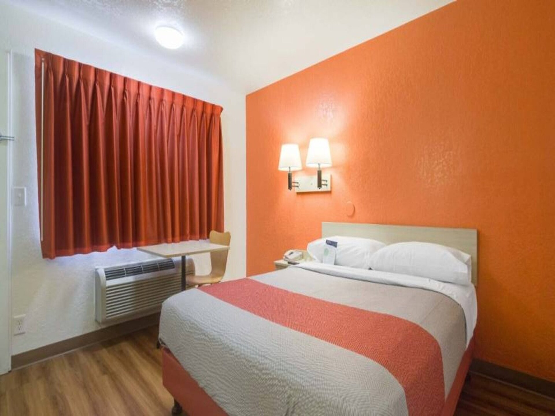 Comfortabele studio met queenbed op 5 km van het meer in Lakewood - foto 15
