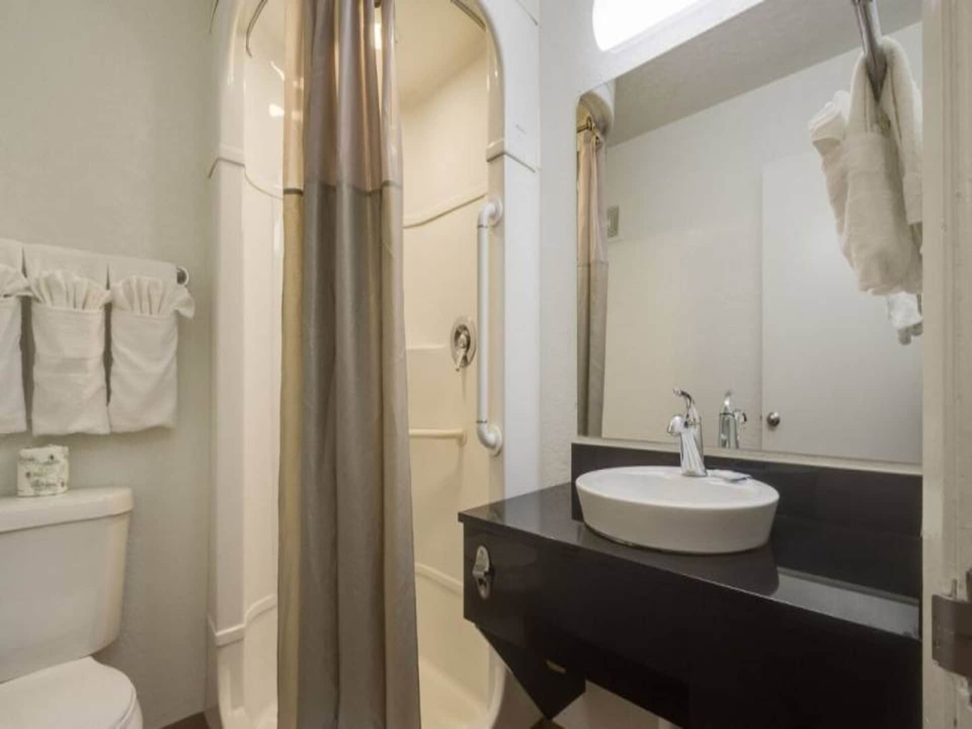 Comfortabele rookvrije kamer met 2 tweepersoonsbedden nabij Denver - foto 15