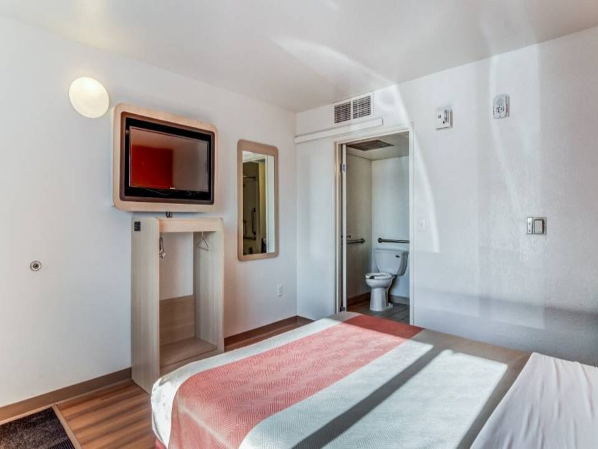 Knus appartement in Fort Collins met zwembad, huisdieren welkom - foto 6