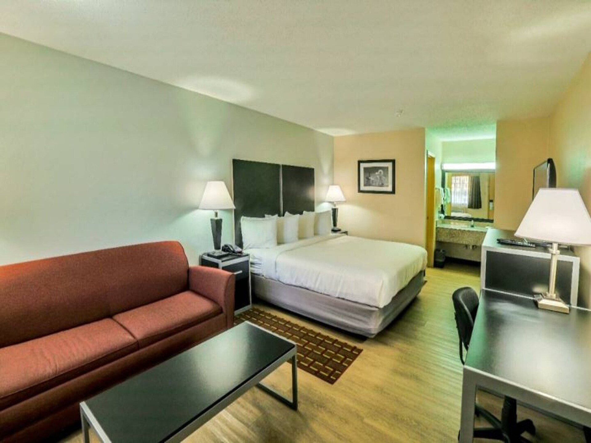 Comfortabele kingsize kamer met koelkast en magnetron in Nacogdoches - foto 19