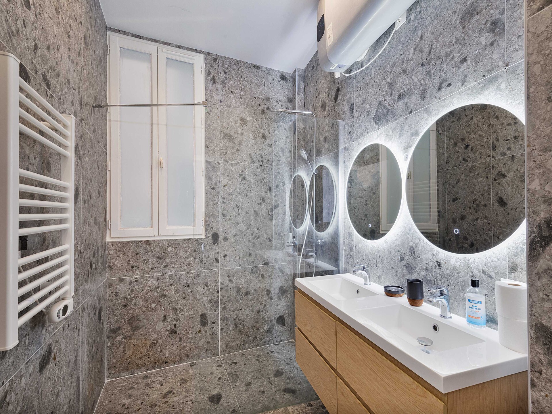 Licht appartement in het 8e arrondissement, tussen Saint-Lazare en Champs-Élysées - foto 6