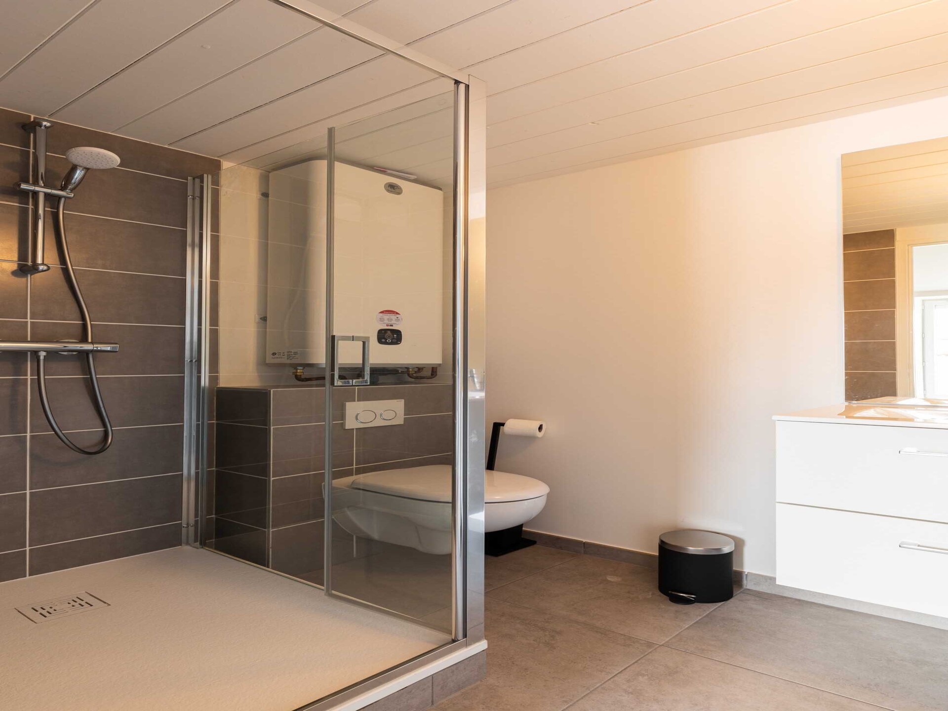 Knus gerenoveerd studio-appartement vlakbij Lyon, 10 minuten naar het centrum - foto 11