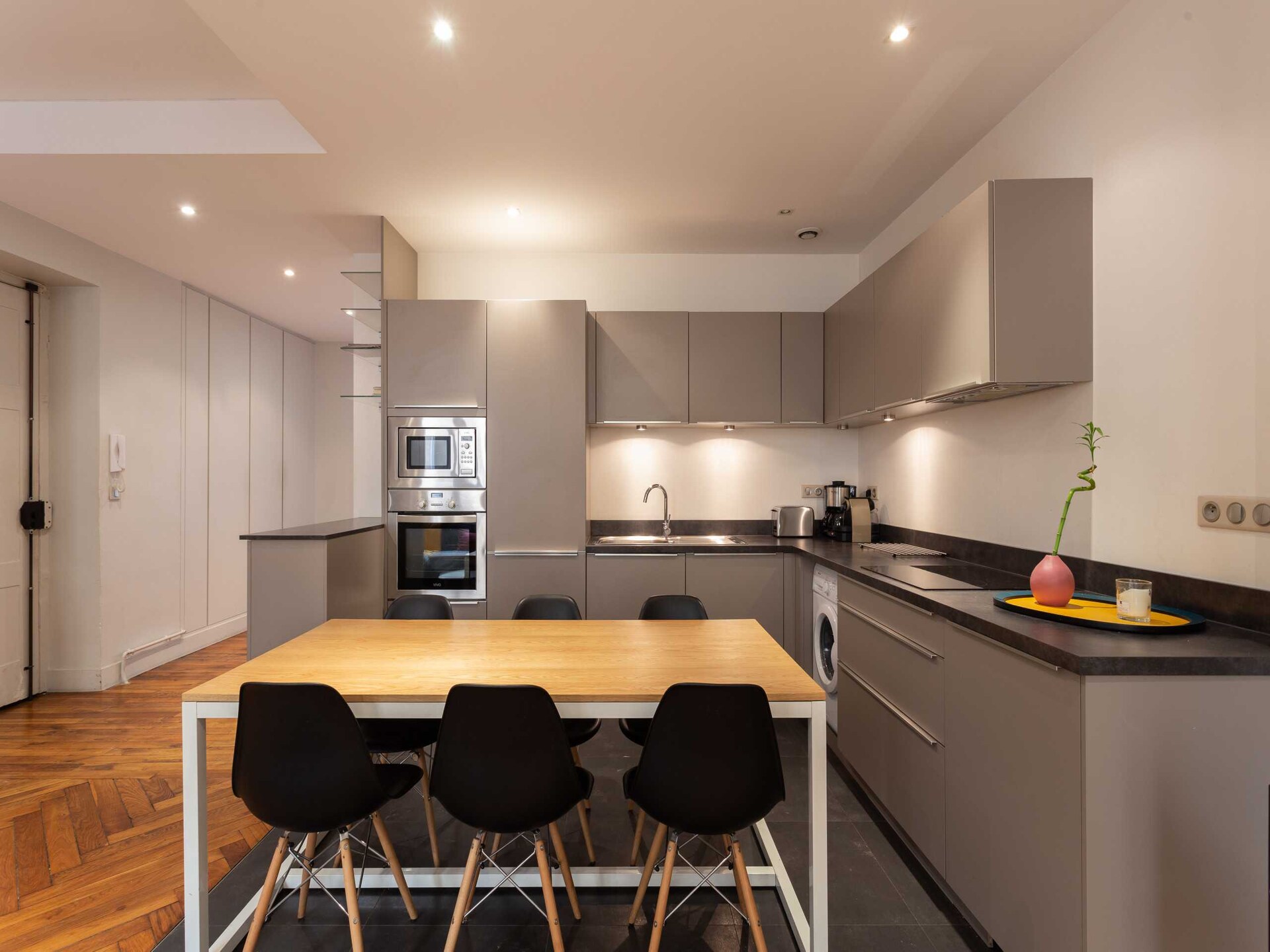 Stijlvol gerenoveerd appartement in hartje Lyon voor 6 personen - foto 2