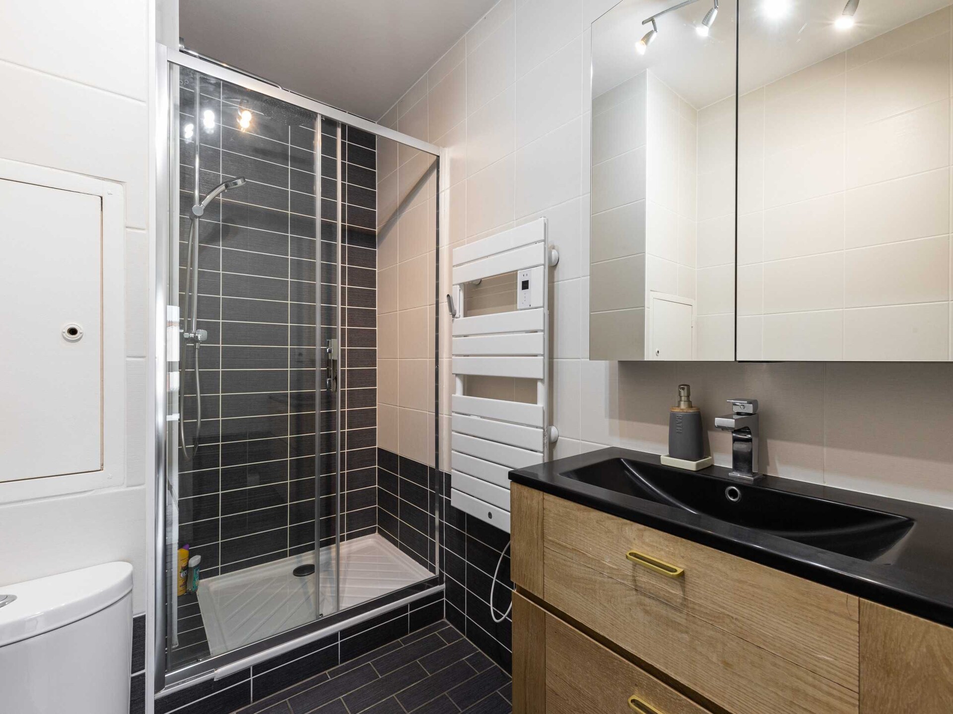 Licht modern appartement in het groen van Lyon, vlak bij metro Foch - foto 16