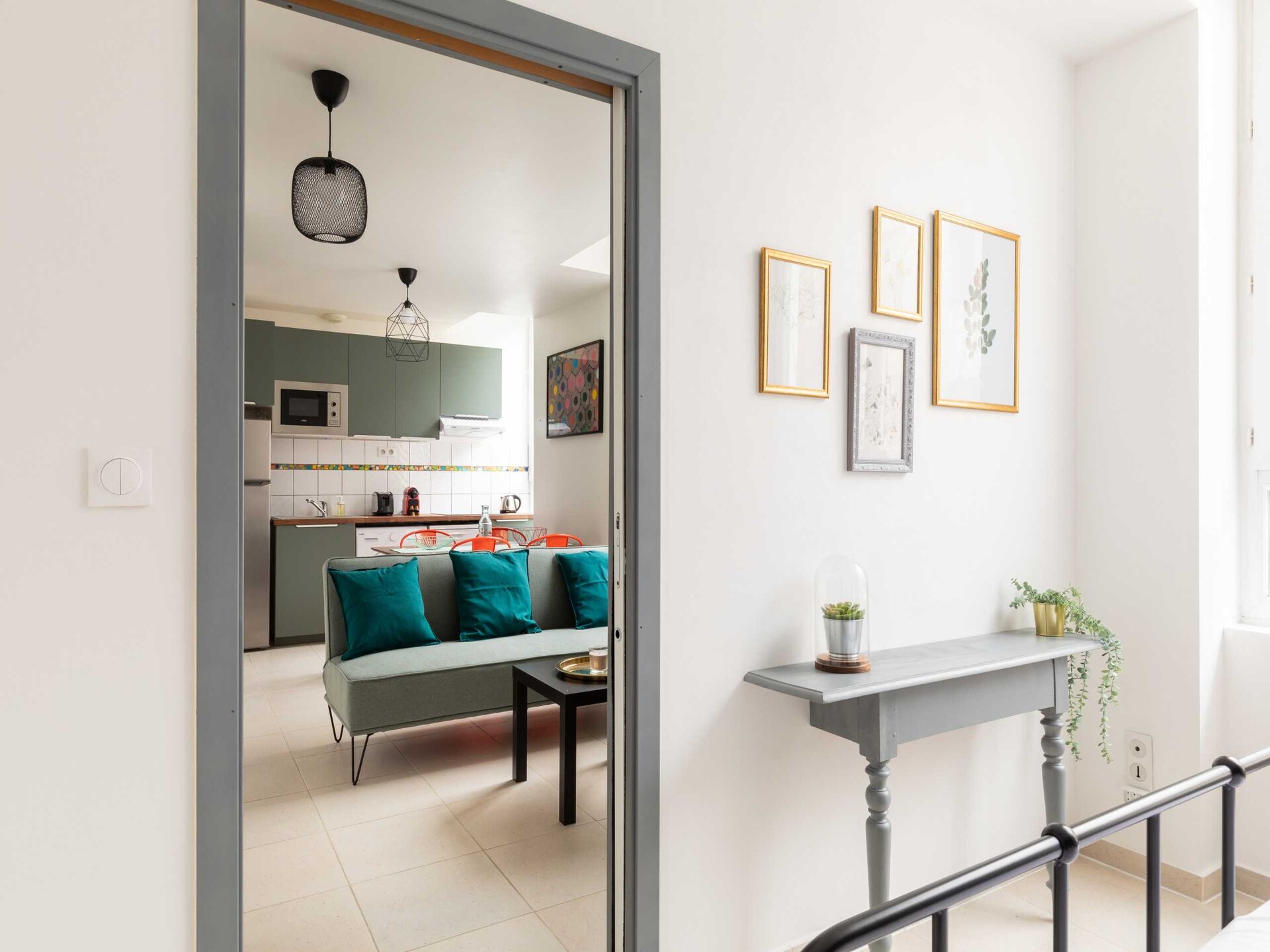 Architecturaal appartement in Lyon, direct aan metro Charpennes - foto 8