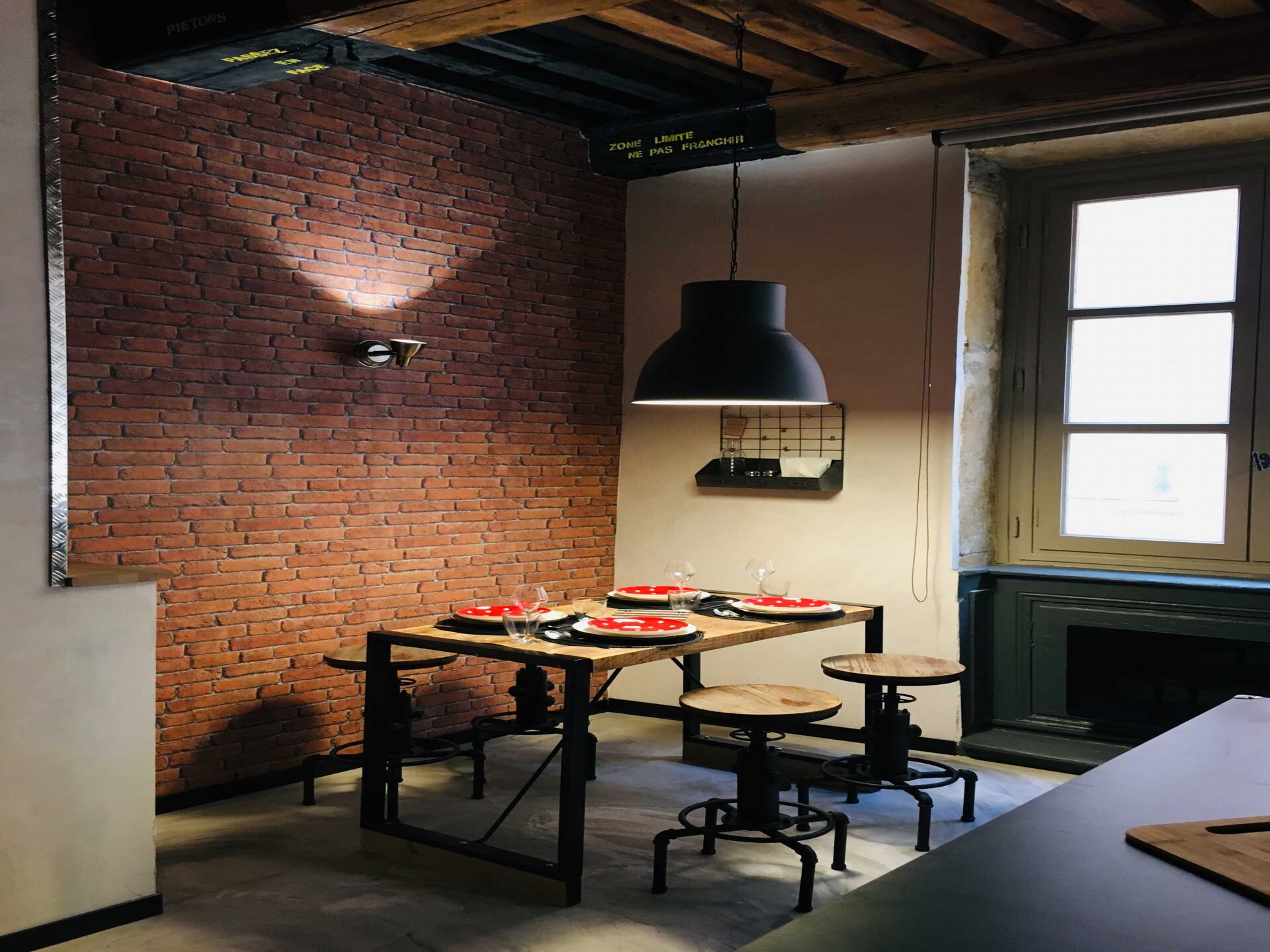 LD-3-VALFENIERE: Industrieel appartement in hartje Lyon, 200m van historisch centrum - foto 3