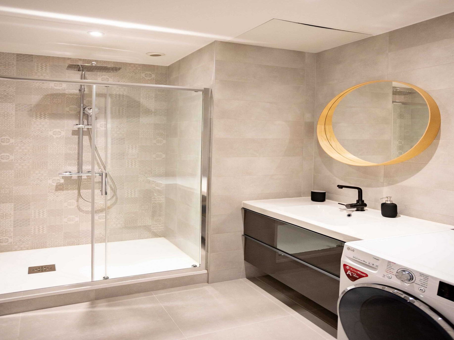 Stijlvol gerenoveerd appartement in bosrijke omgeving bij Lyon - foto 13