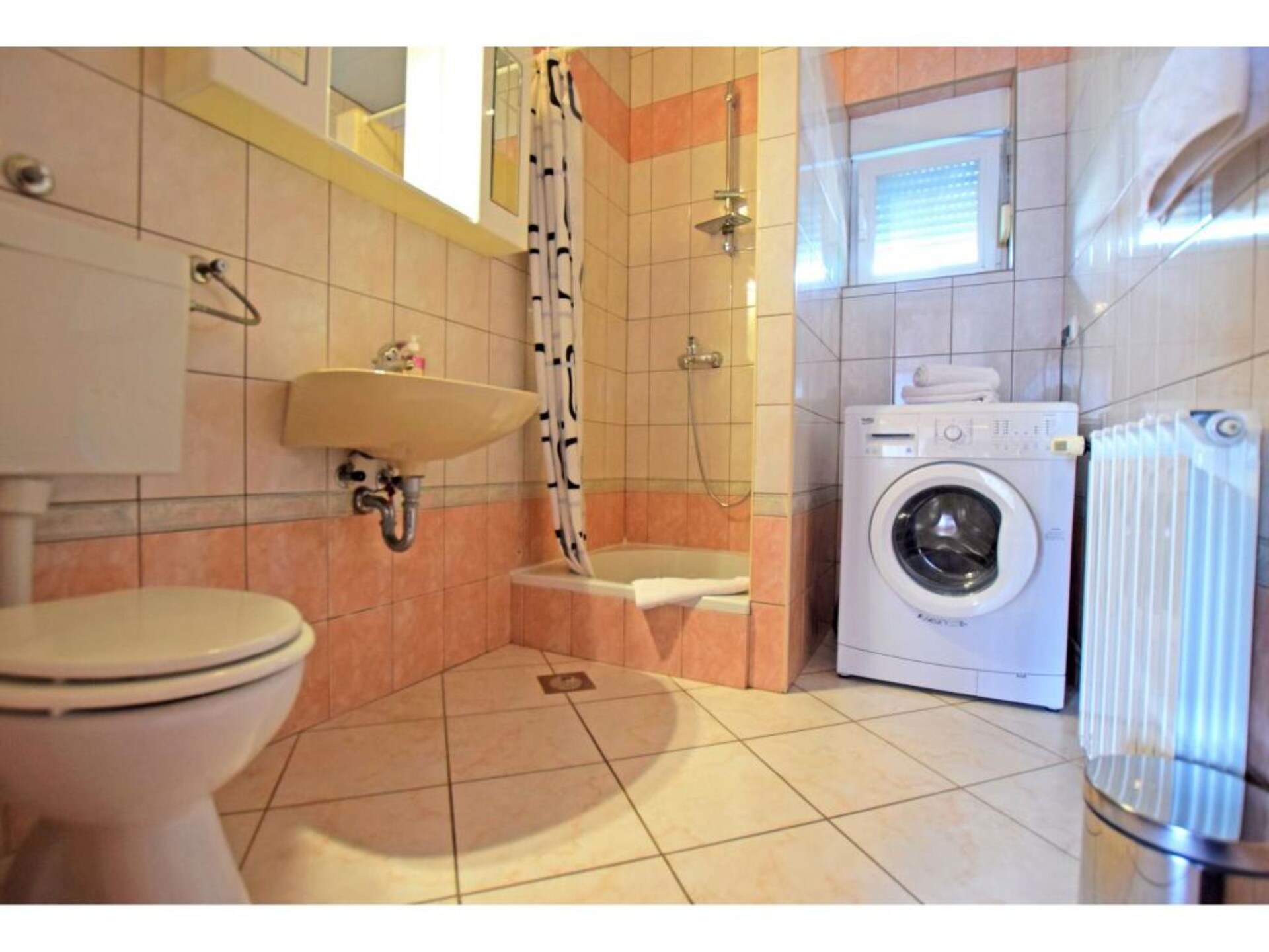 Appartement aan de Adriatische kust, 100m van strand & Paklenica - foto 9