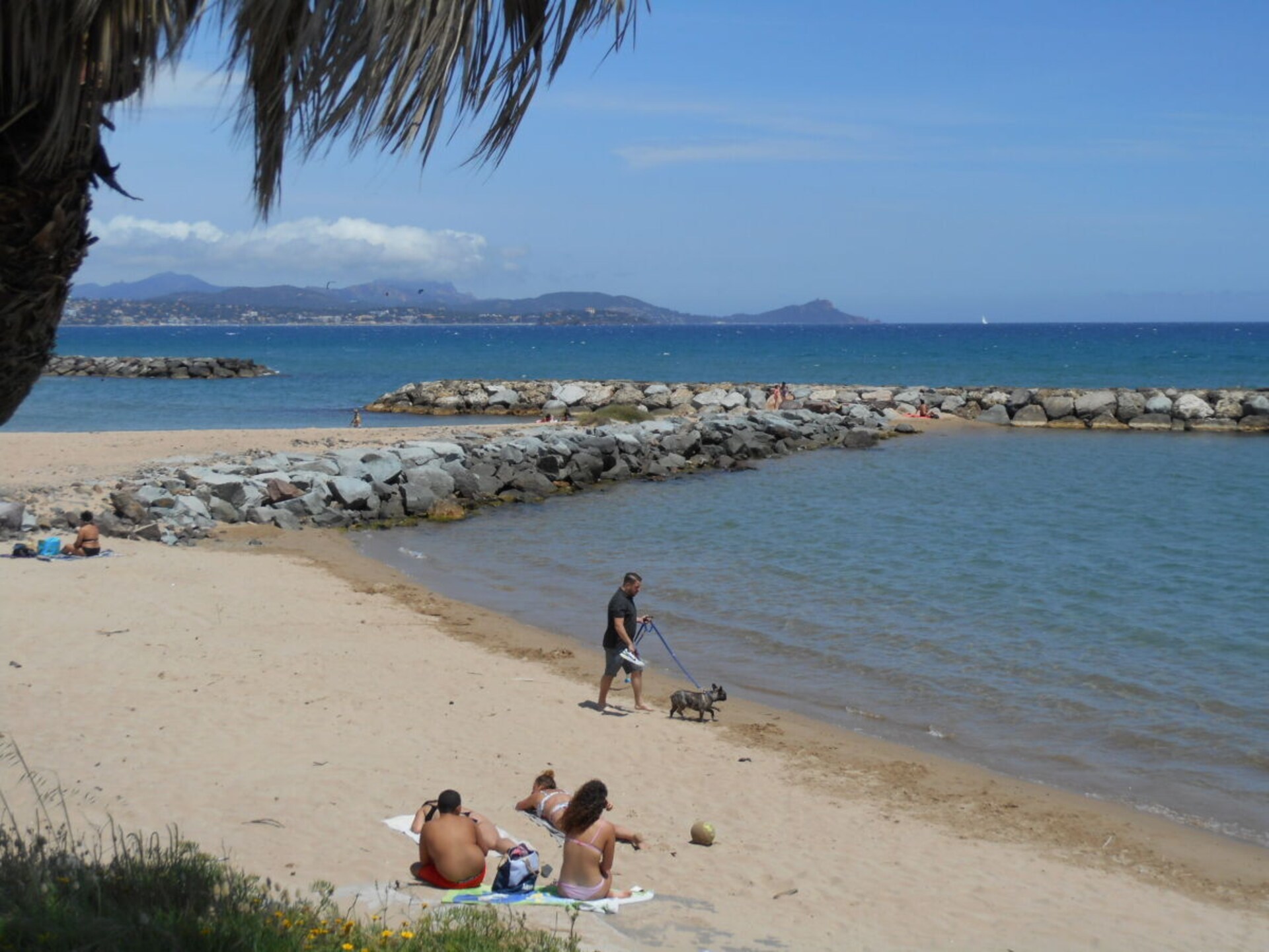 Licht appartement op loopafstand van strand in Saint-Aygulf - foto 1