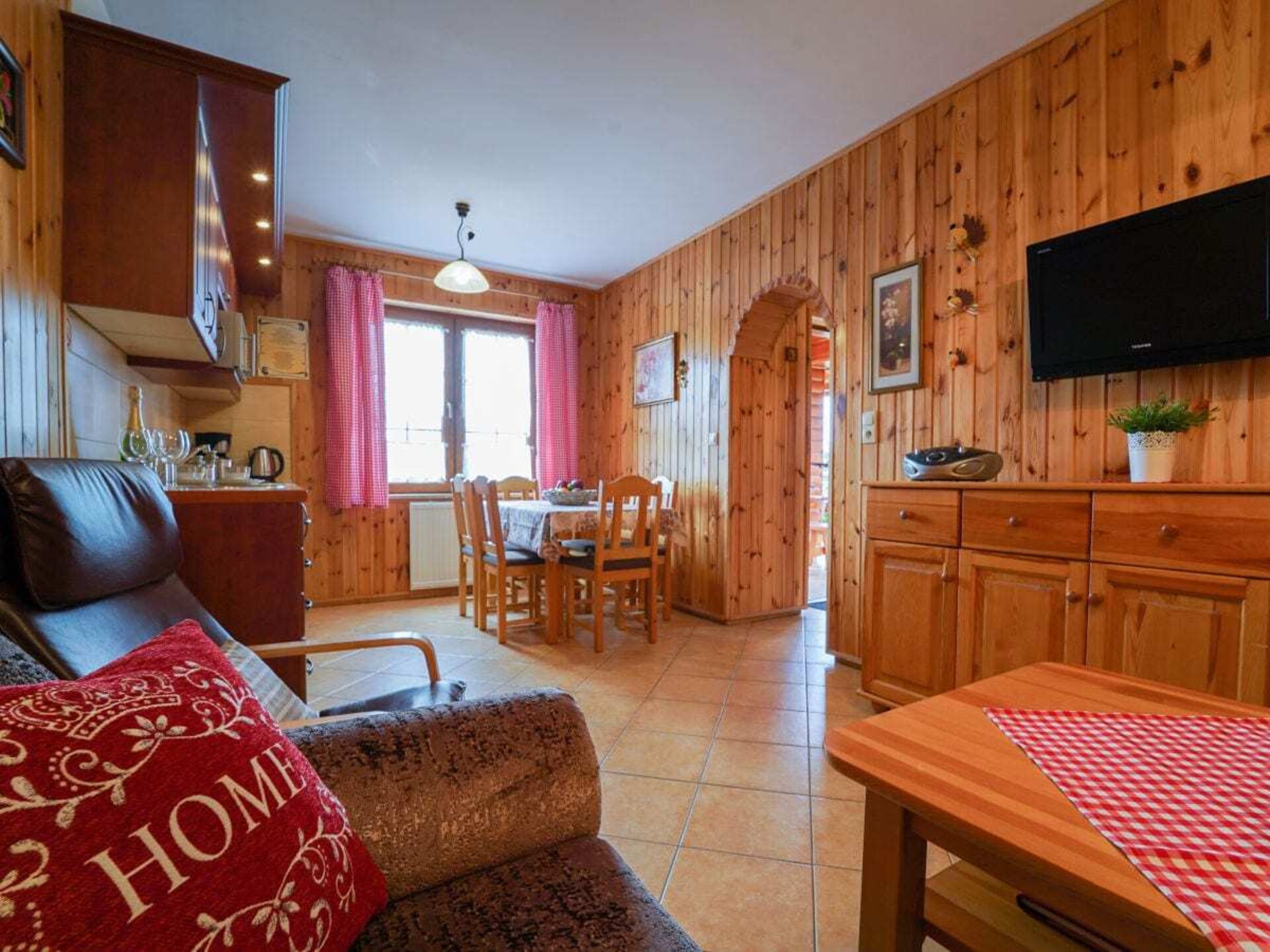 Knus vakantiehuis voor 8 op 300m van strand in Dzwirzyno - foto 13
