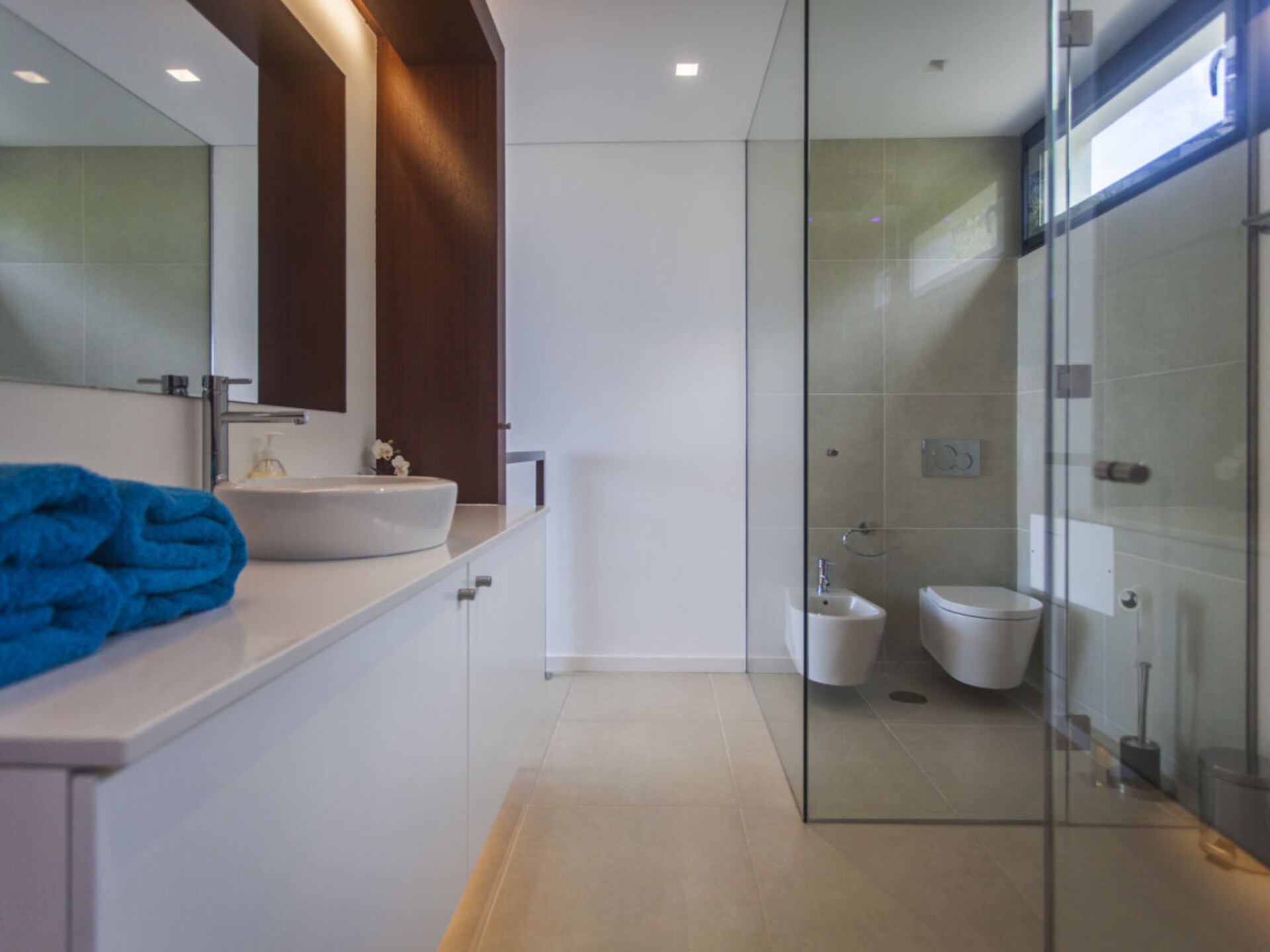 Casa Nenufar: moderne designbungalow met tuinterras in Arco da Calheta - foto 17