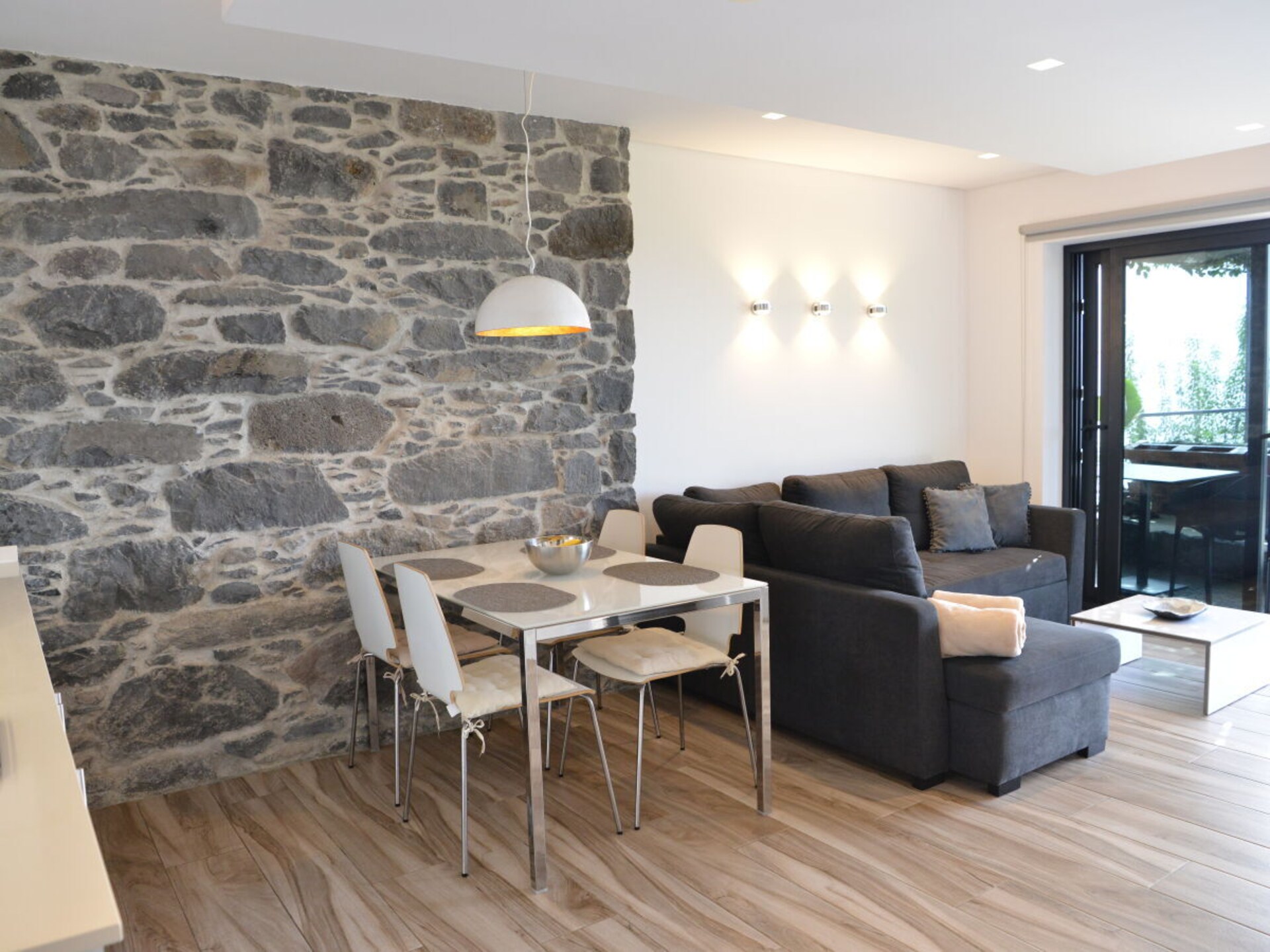 Stijlvol appartement met privé binnenplaats in Arco da Calheta - foto 24