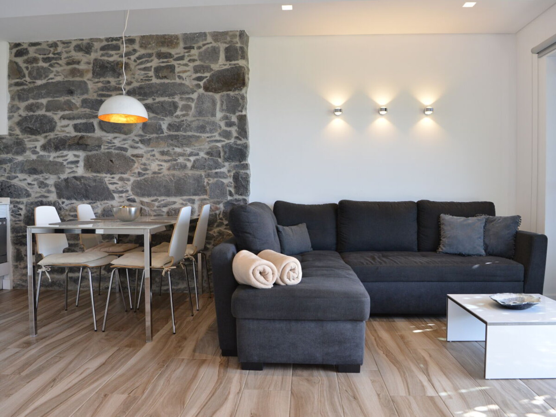 Stijlvol appartement met privé binnenplaats in Arco da Calheta - foto 25