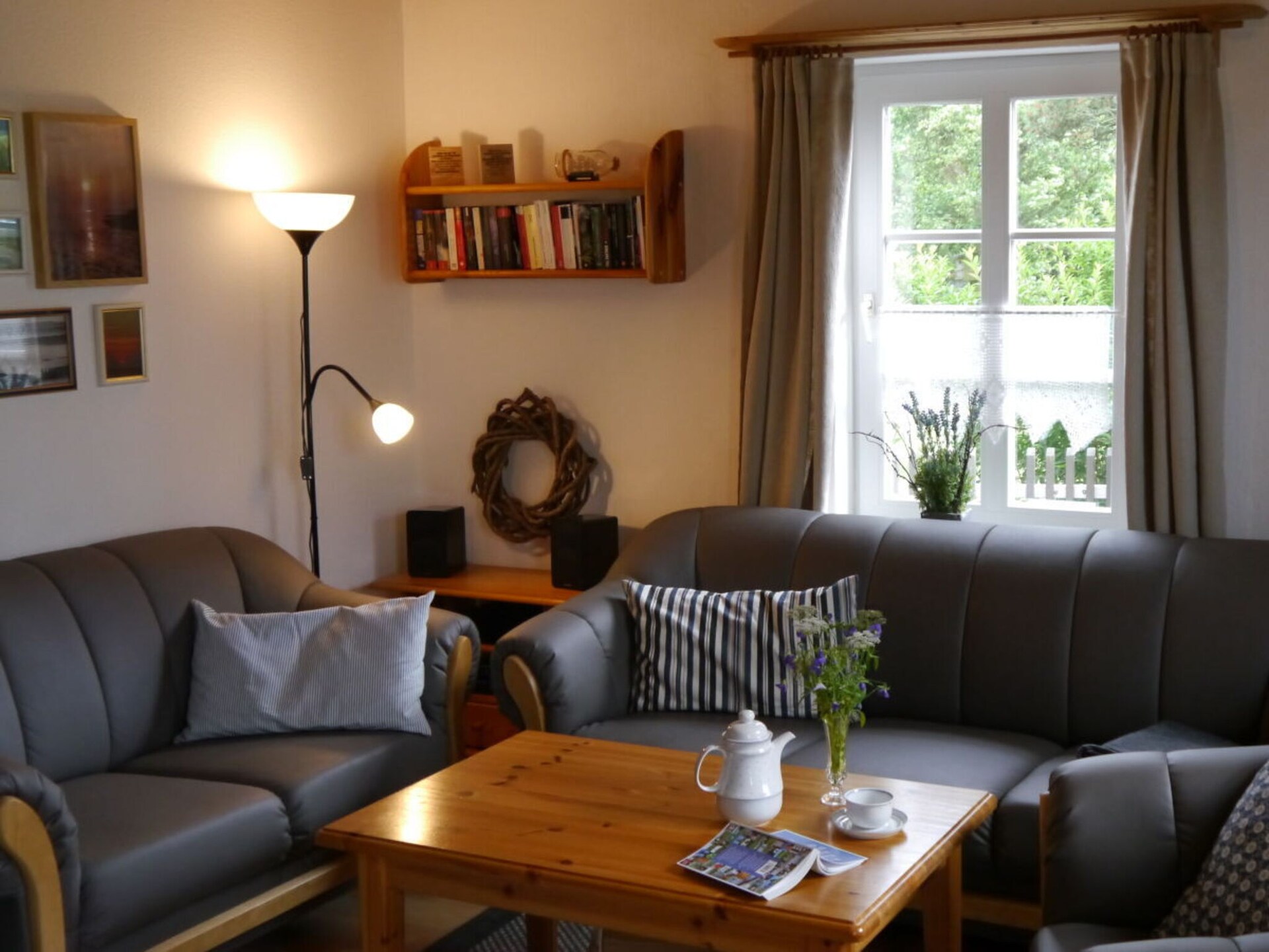Huus Heini: Ruim vakantiehuis op Nordstrand met weids uitzicht over de weilanden - foto 4