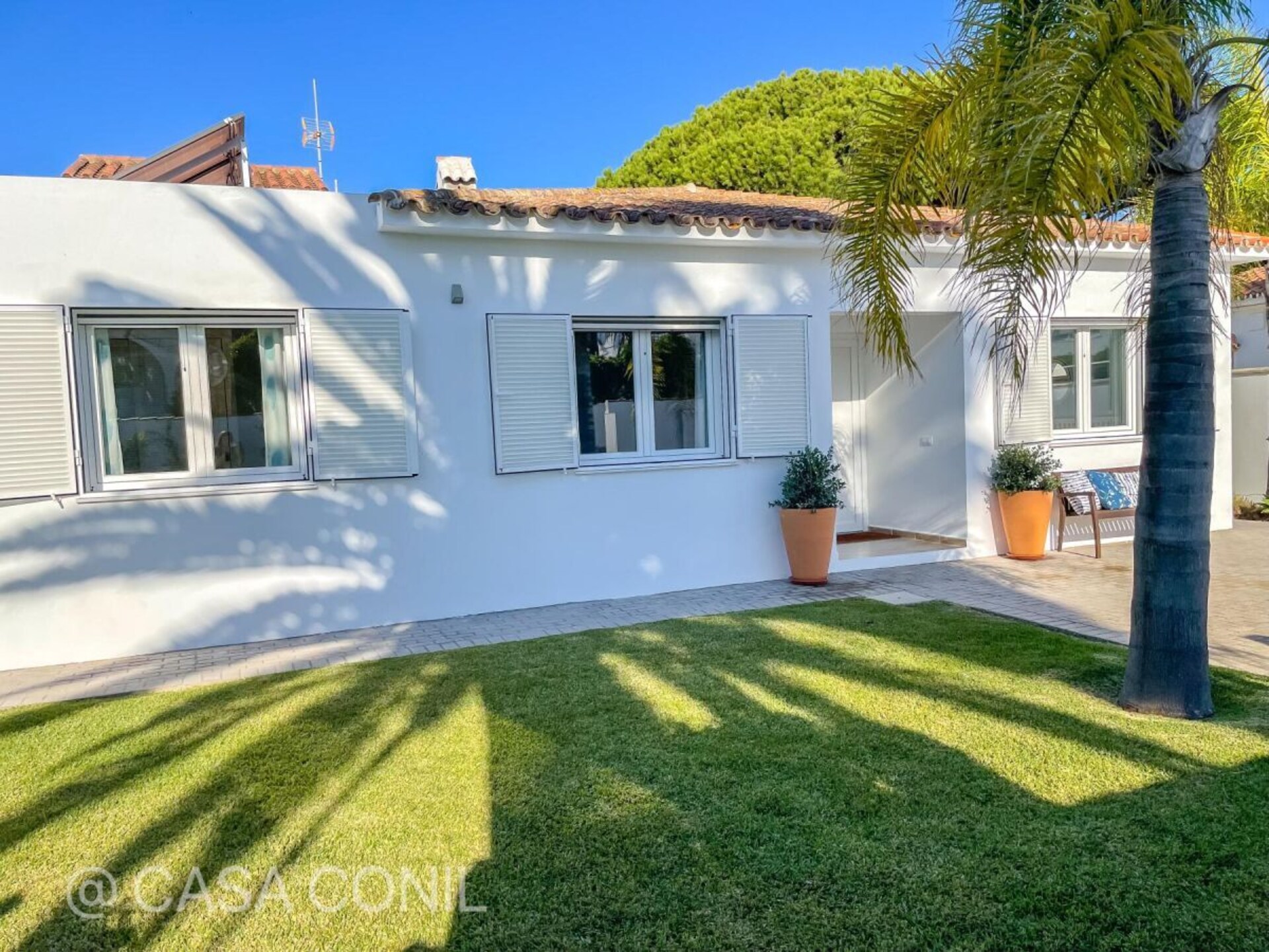 Moderne villa met 11m zwembad op 200m van strand Fuente del Gallo - foto 5