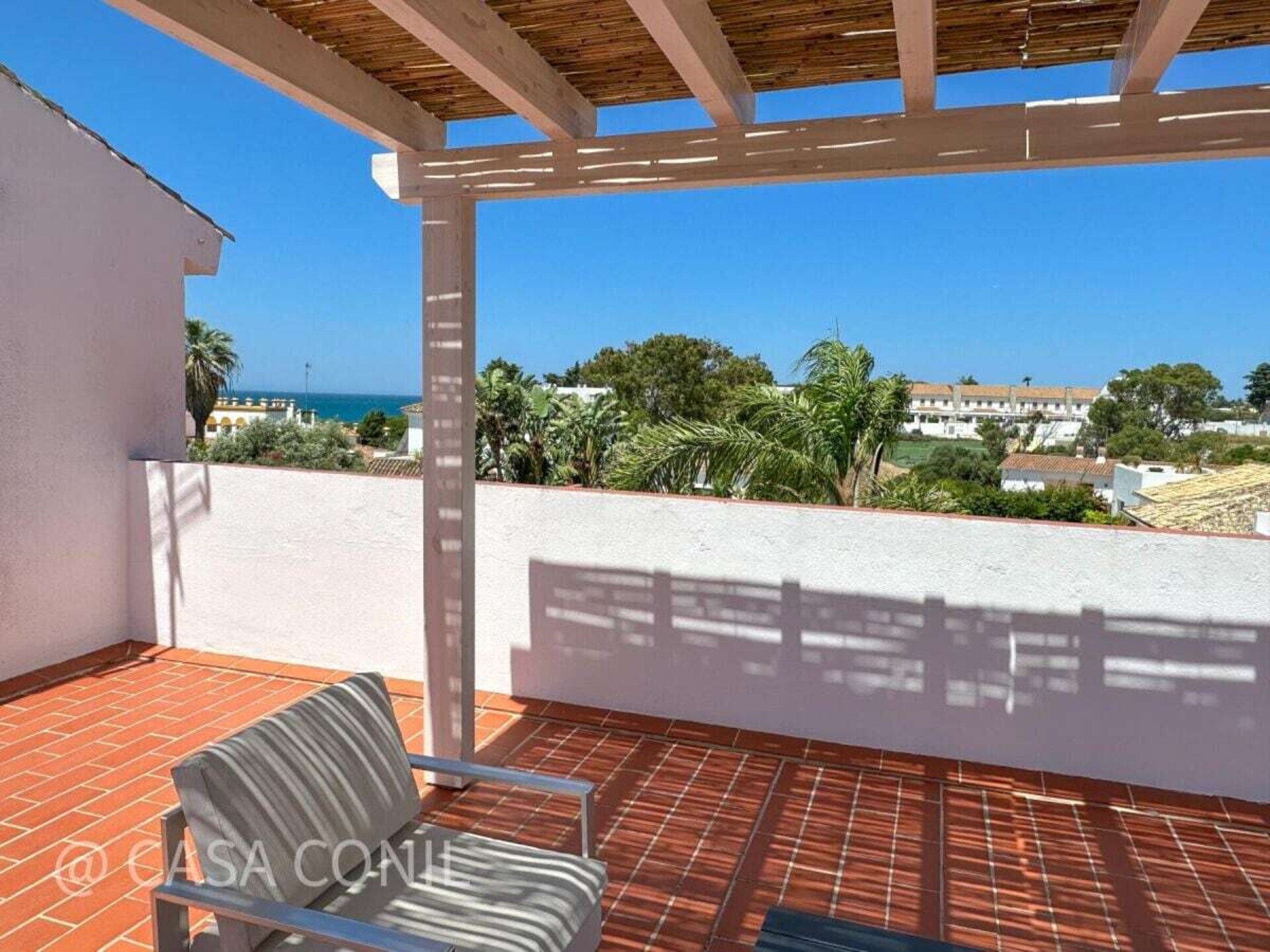 Moderne villa met 11m zwembad op 200m van strand Fuente del Gallo - foto 17