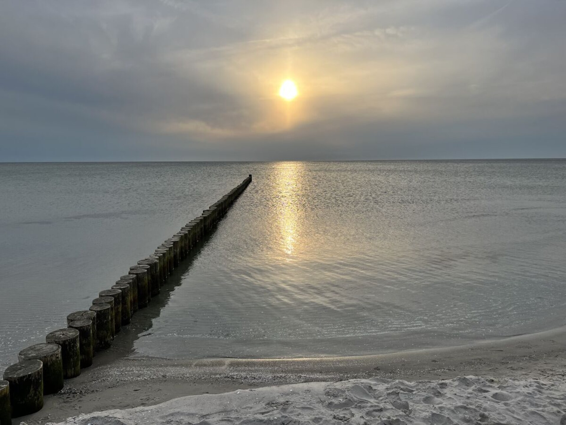 Modern appartement bij het strand met terras en open haard in Zingst - foto 25