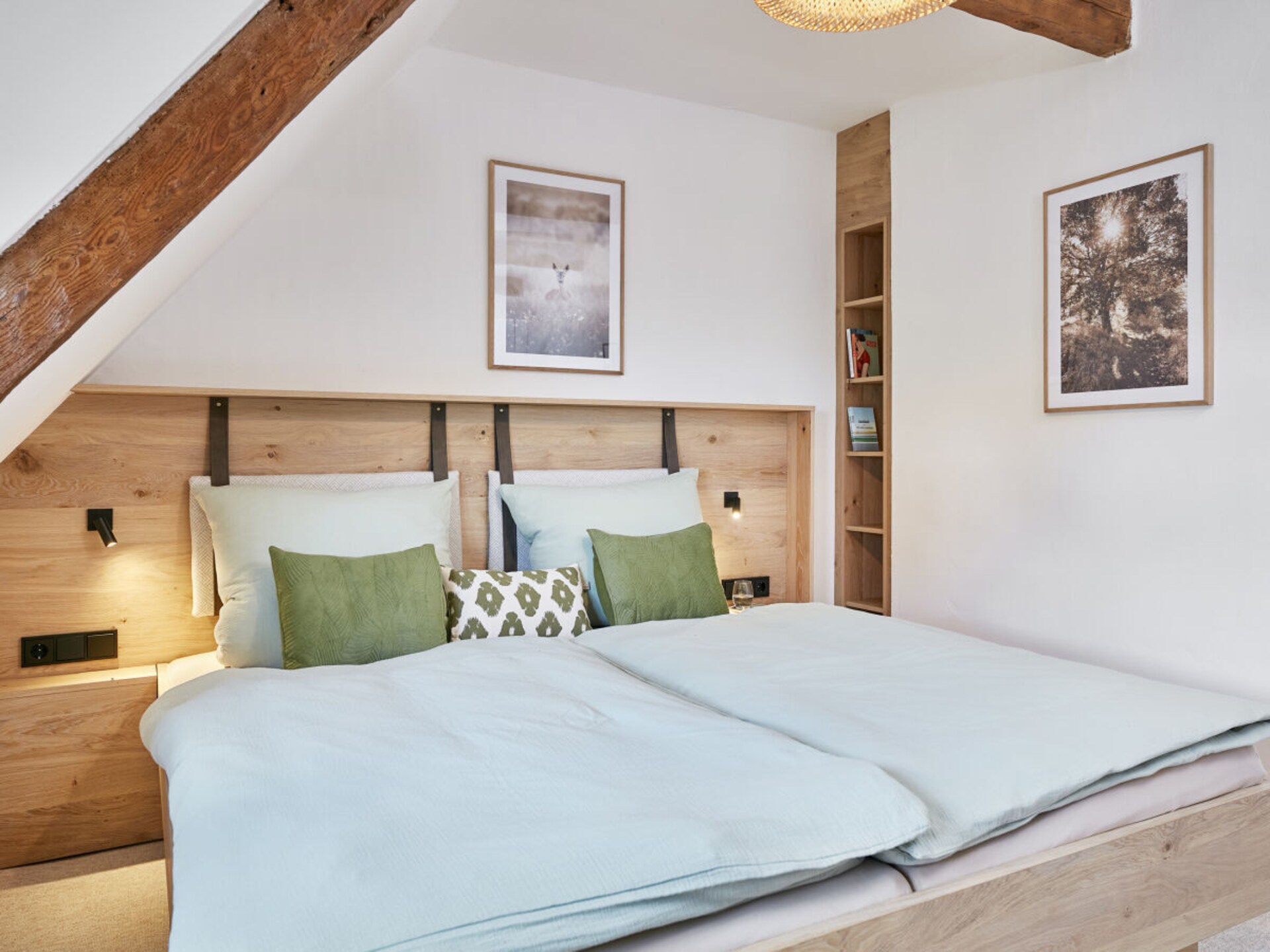 Rietgedekt vakantiehuis bij Oldenburg met weids uitzicht en grote tuin - foto 19