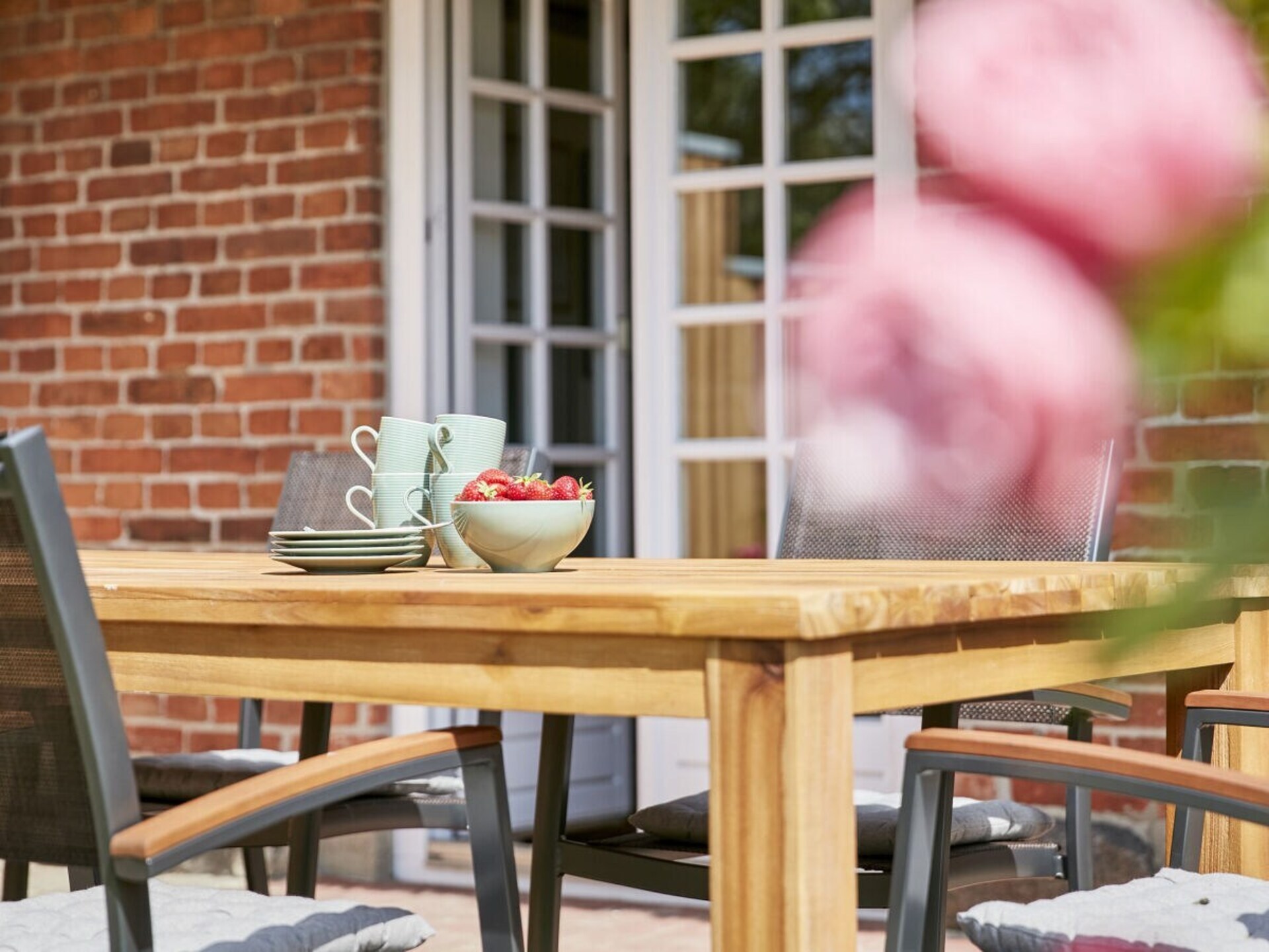 Rietgedekt vakantiehuis bij Oldenburg met weids uitzicht en grote tuin - foto 25