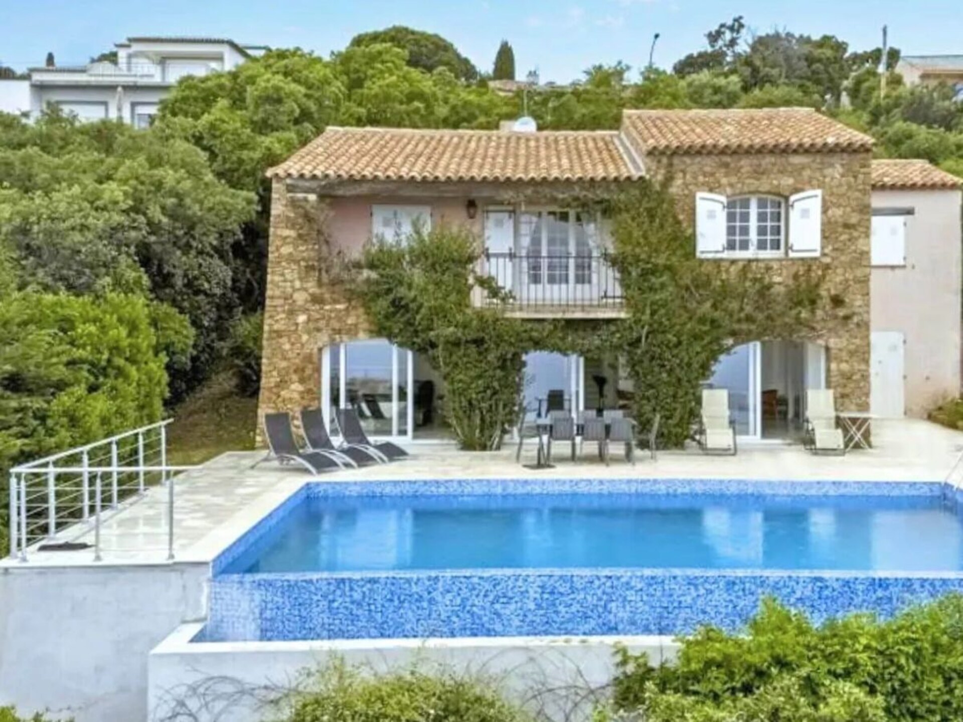 Provençaalse villa met panoramisch zeezicht en verwarmd zwembad in Estérel - foto 3