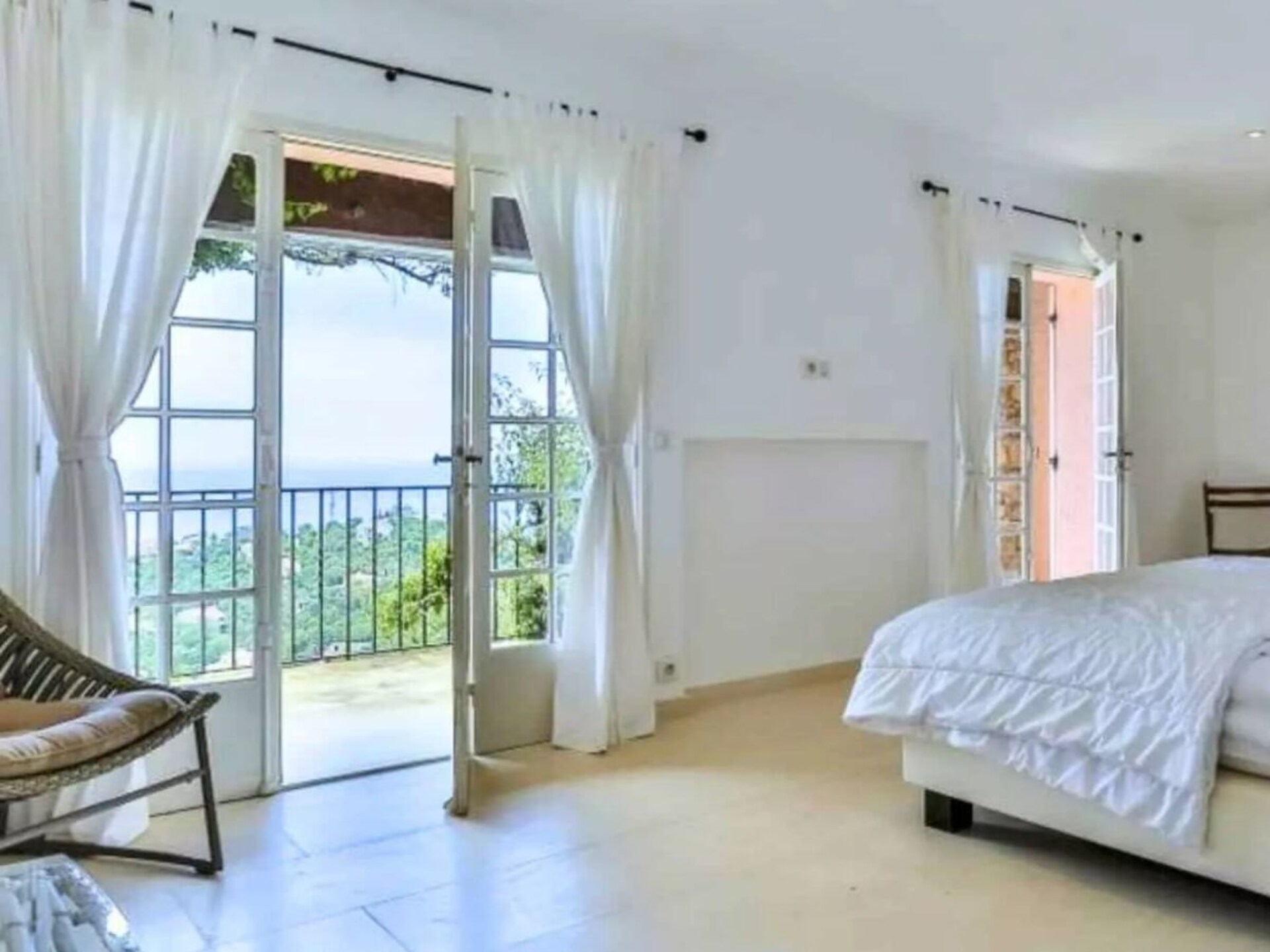 Provençaalse villa met panoramisch zeezicht en verwarmd zwembad in Estérel - foto 8