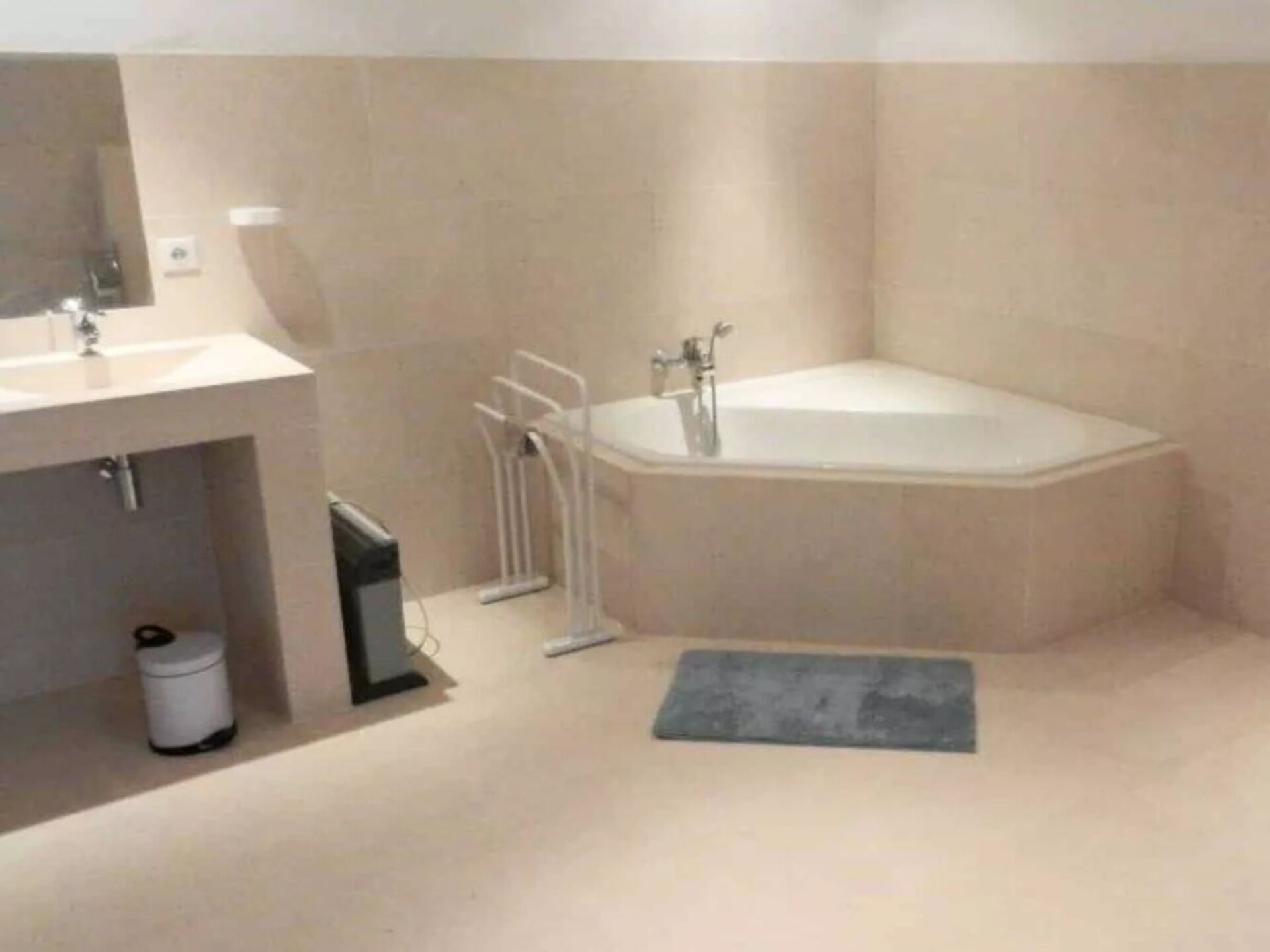 Provençaalse villa met panoramisch zeezicht en verwarmd zwembad in Estérel - foto 13