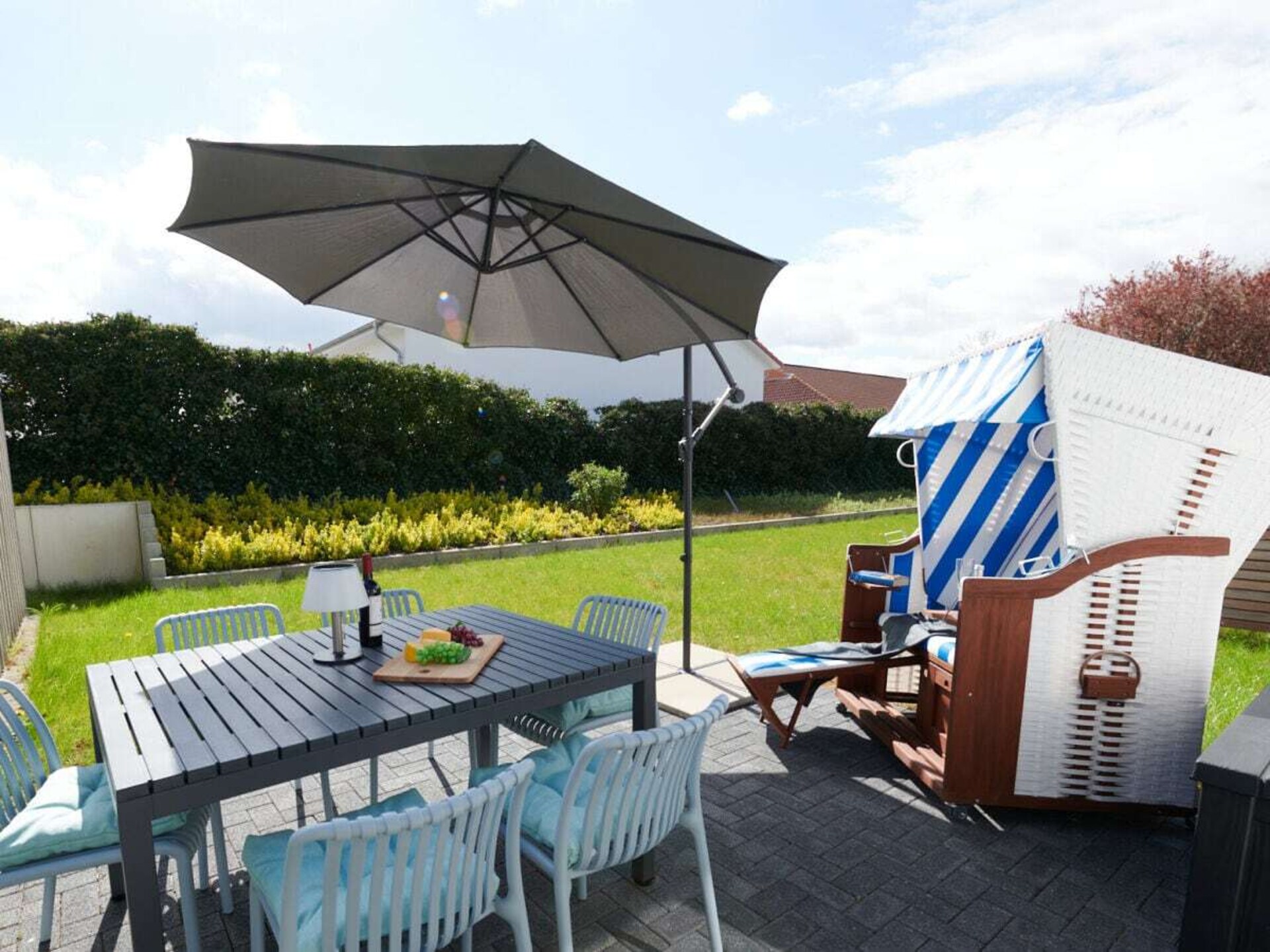 Strandoase Laboe: Stijlvol appartement met kunst en terras op loopafstand van zee - foto 14