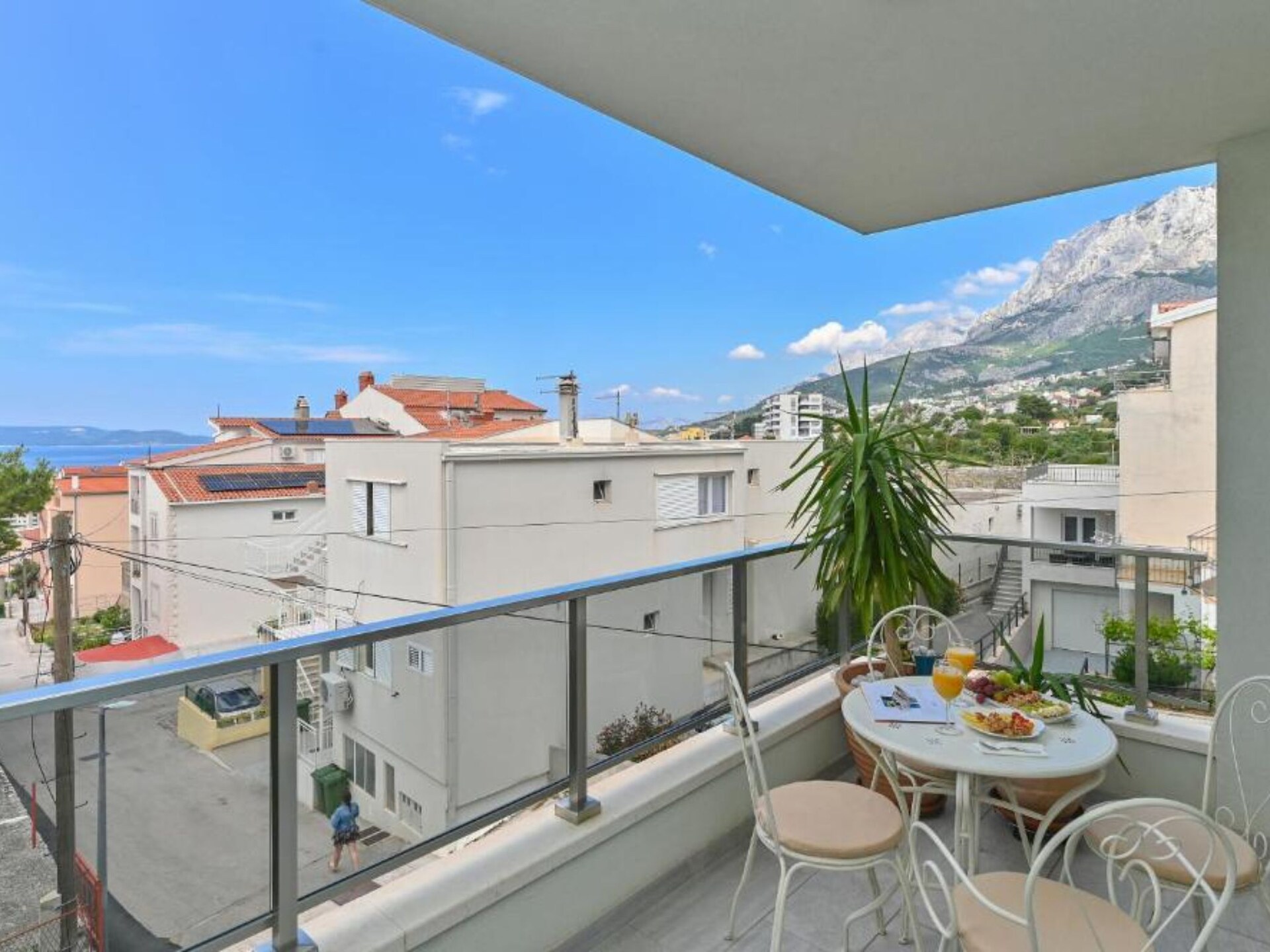 Apartment Hani 2: Modern appartement met balkon en zeezicht in Makarska - foto 26