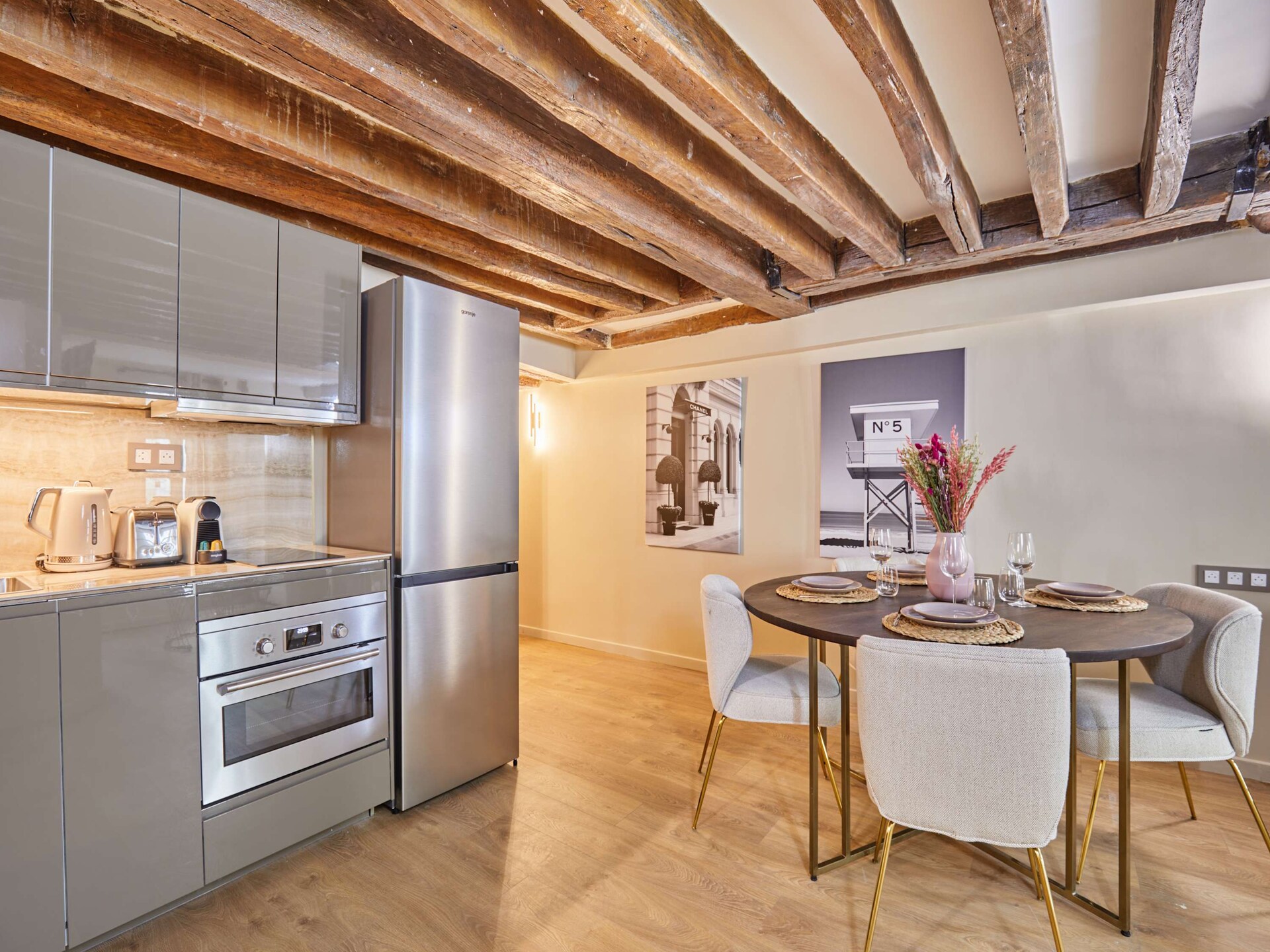Licht appartement in levendige Parijse wijk bij de Bastille - foto 10