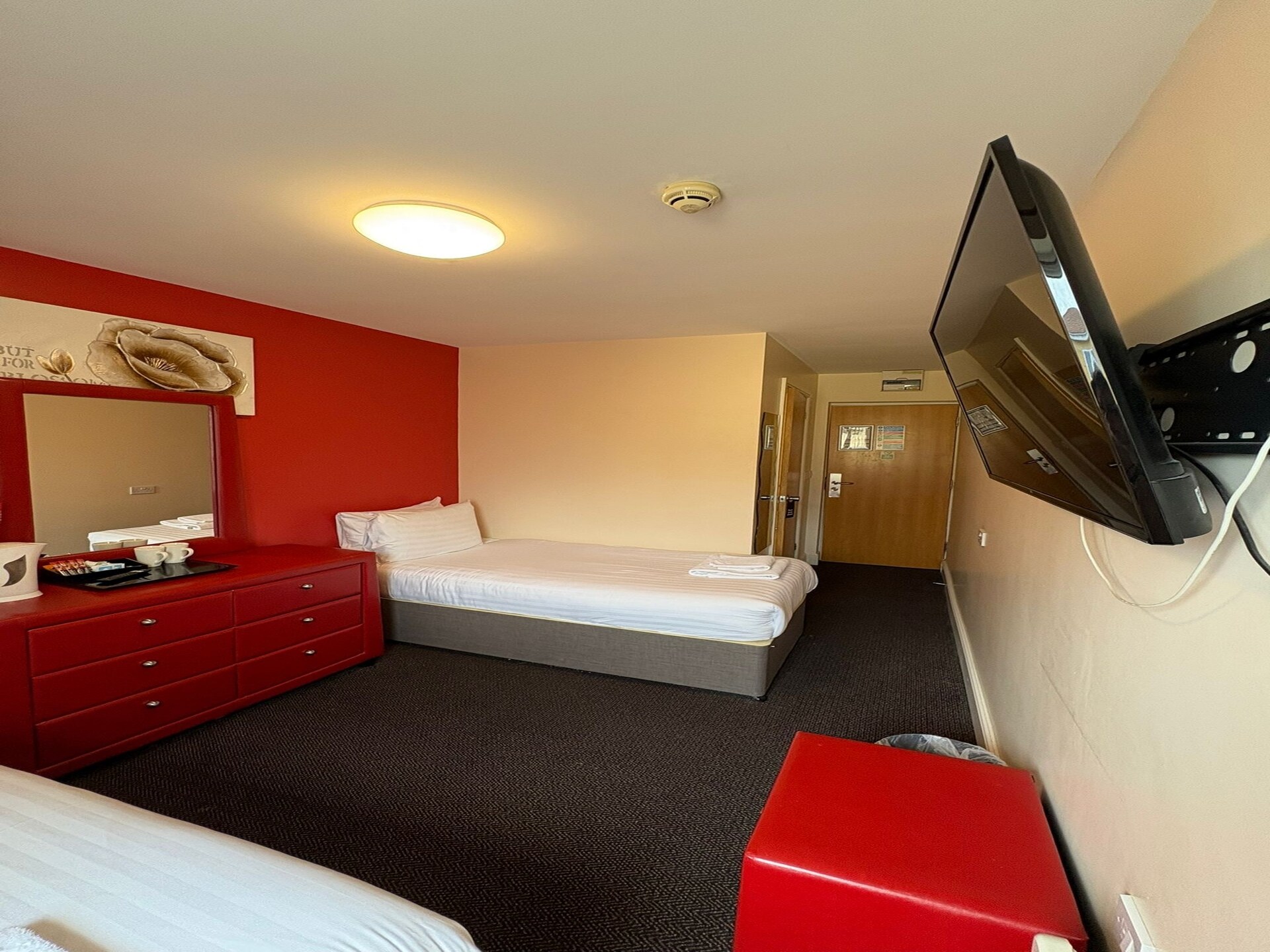 Compacte Twin Room op het platteland bij Gloucester met gratis WiFi - foto 7