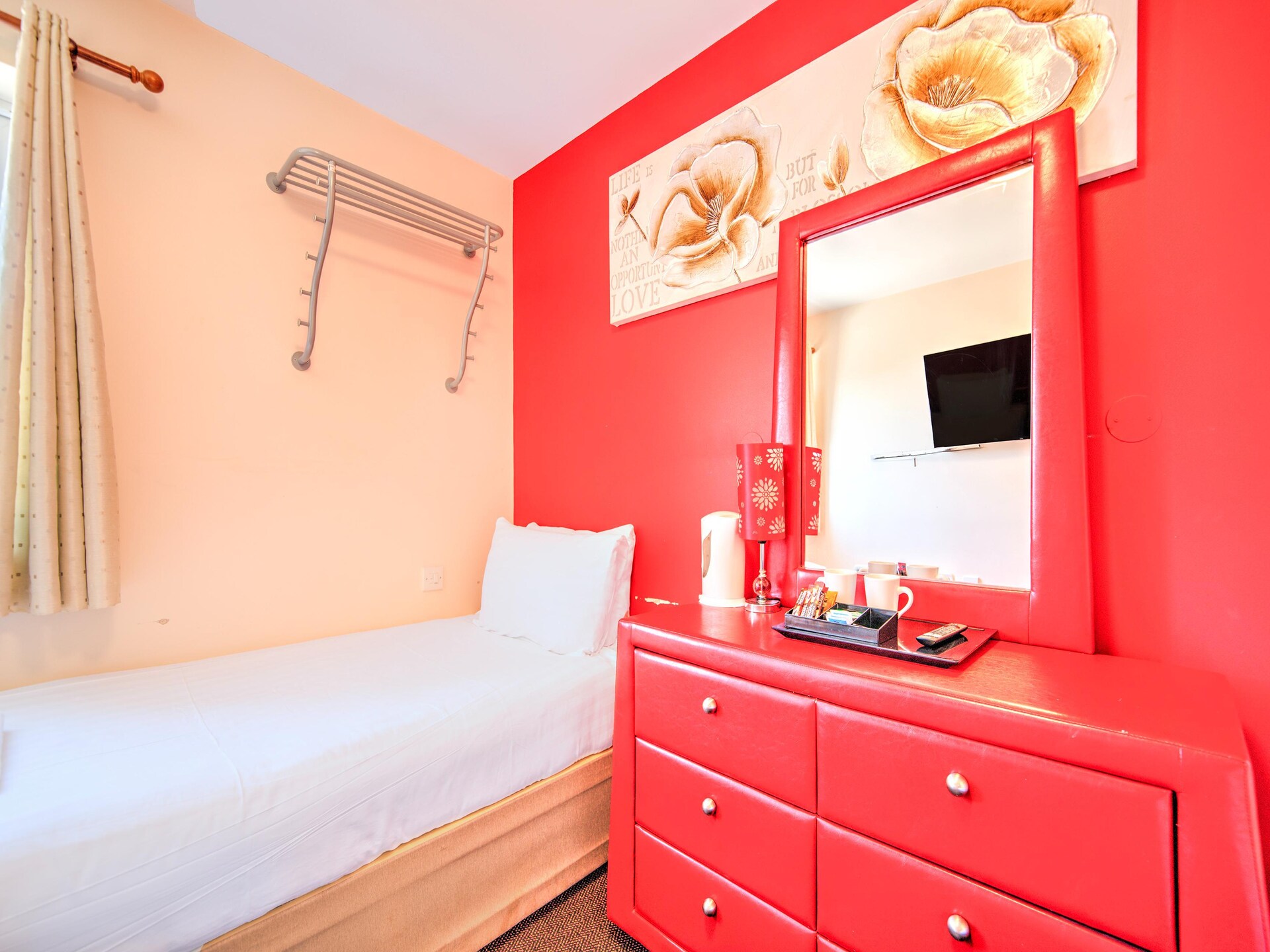 Compacte Twin Room op het platteland bij Gloucester met gratis WiFi - foto 12