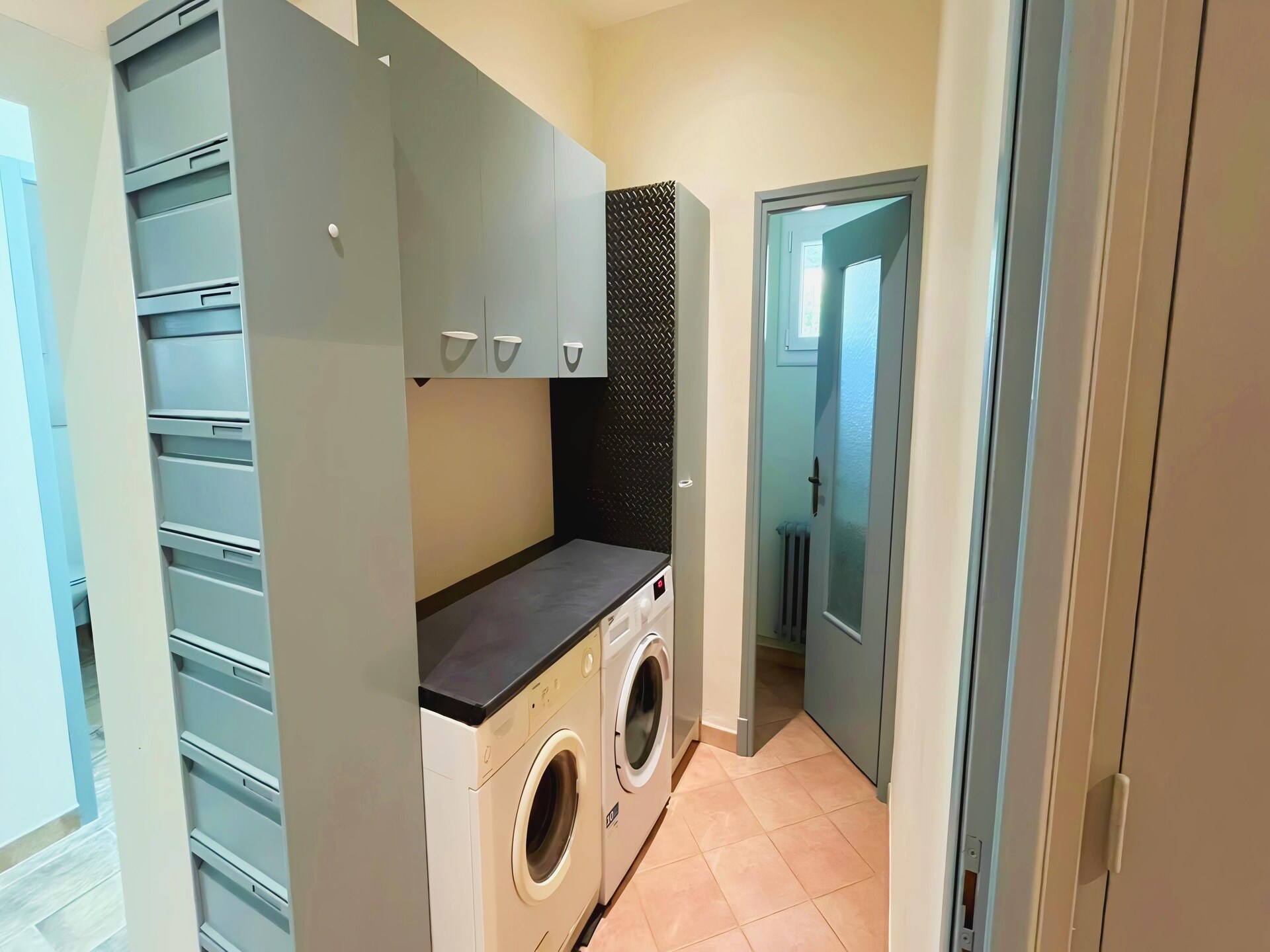 Vrijstaande villa met privézwembad en Pyreneeënzicht in Saint-Denis - foto 17
