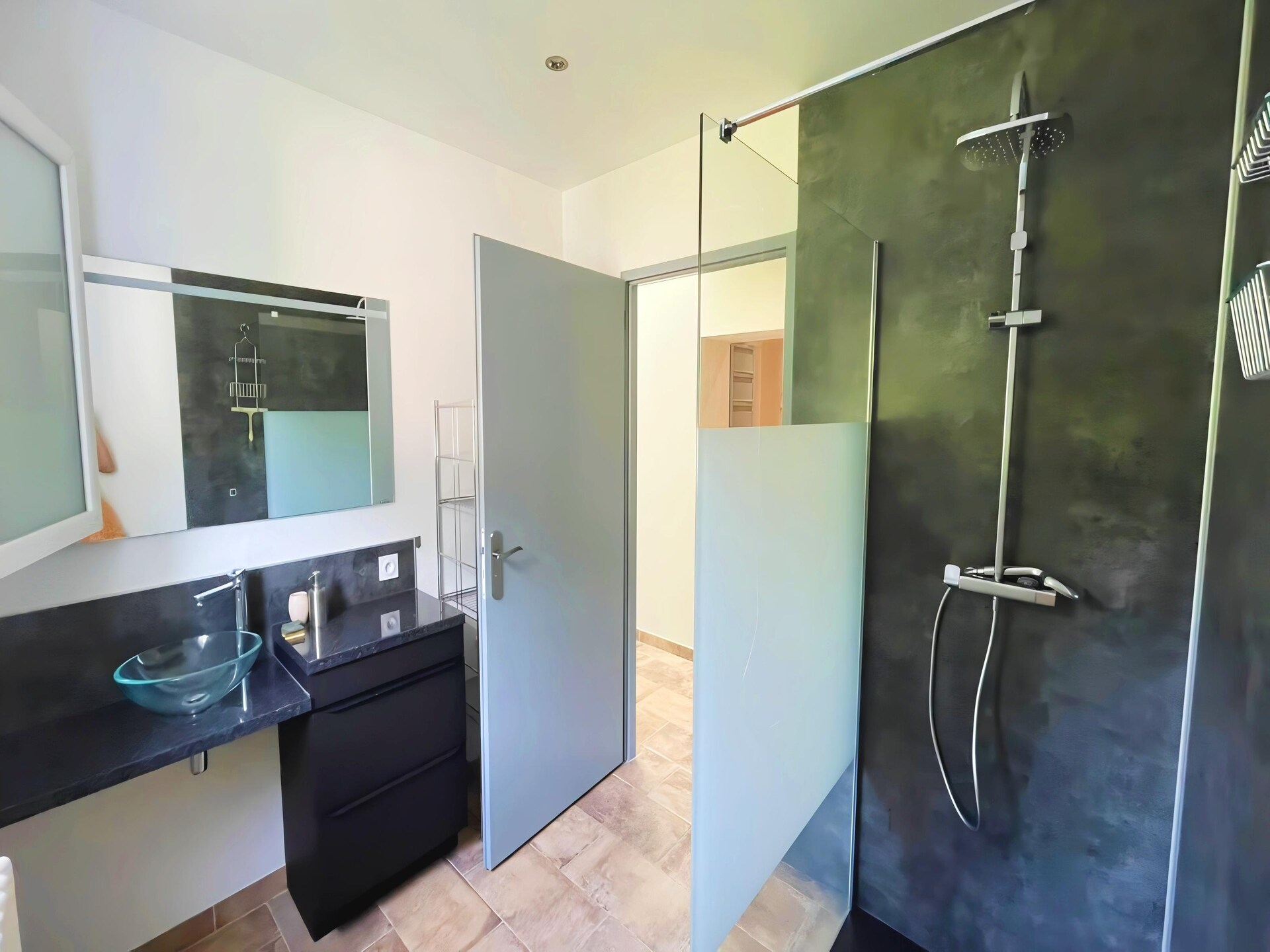 Vrijstaande villa met privézwembad en Pyreneeënzicht in Saint-Denis - foto 13